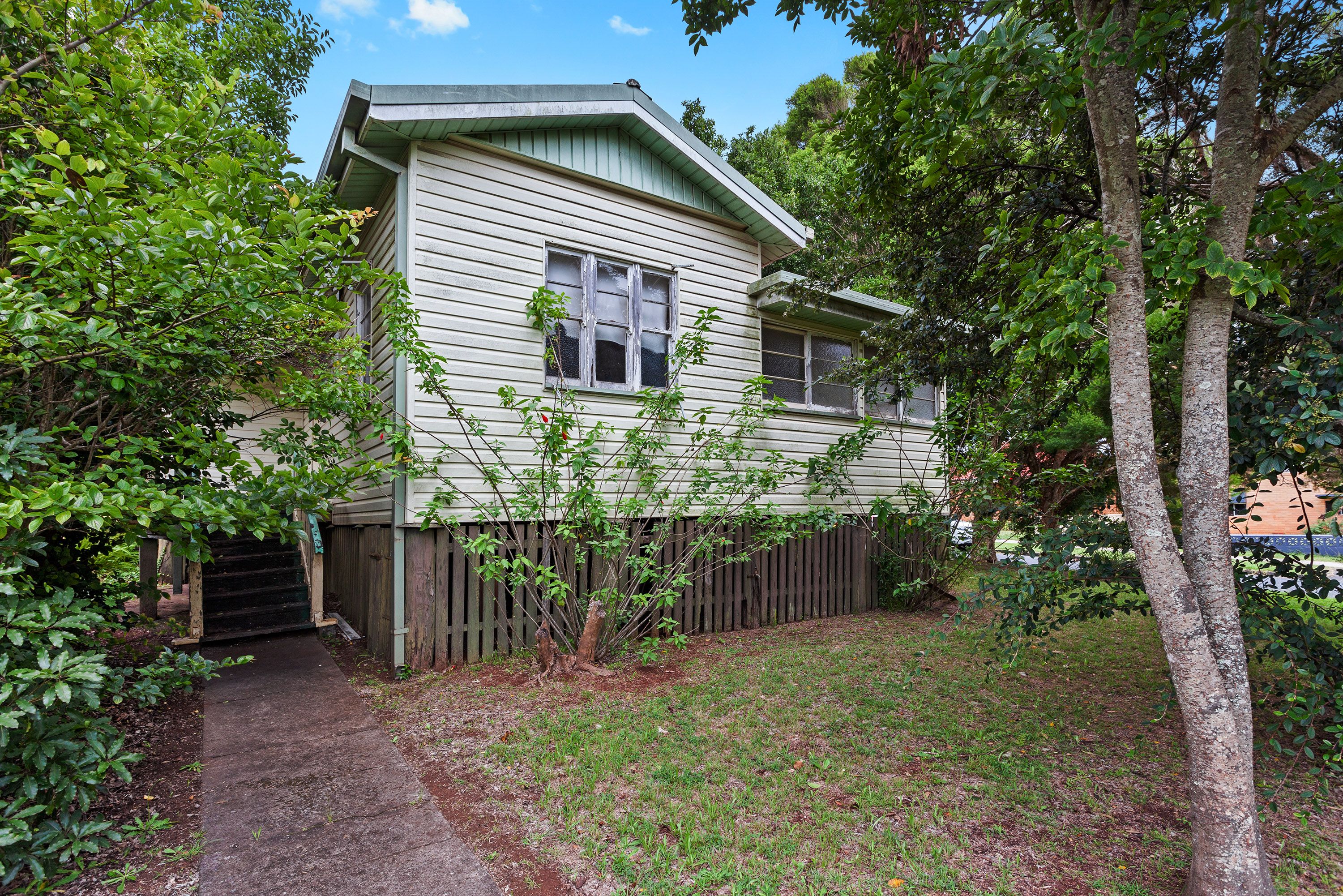1 Beelbee Street, Harristown QLD 4350