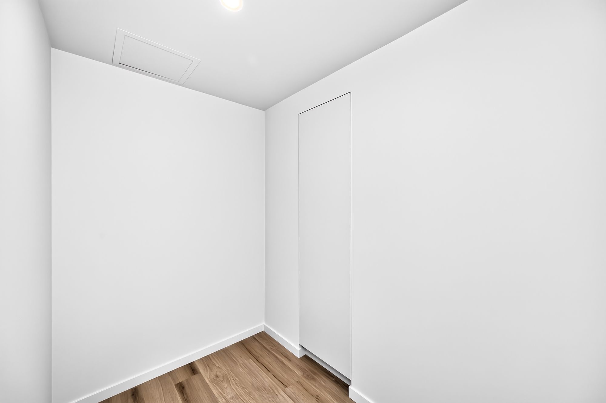2204/110 Plain Street — photo 13 of 30