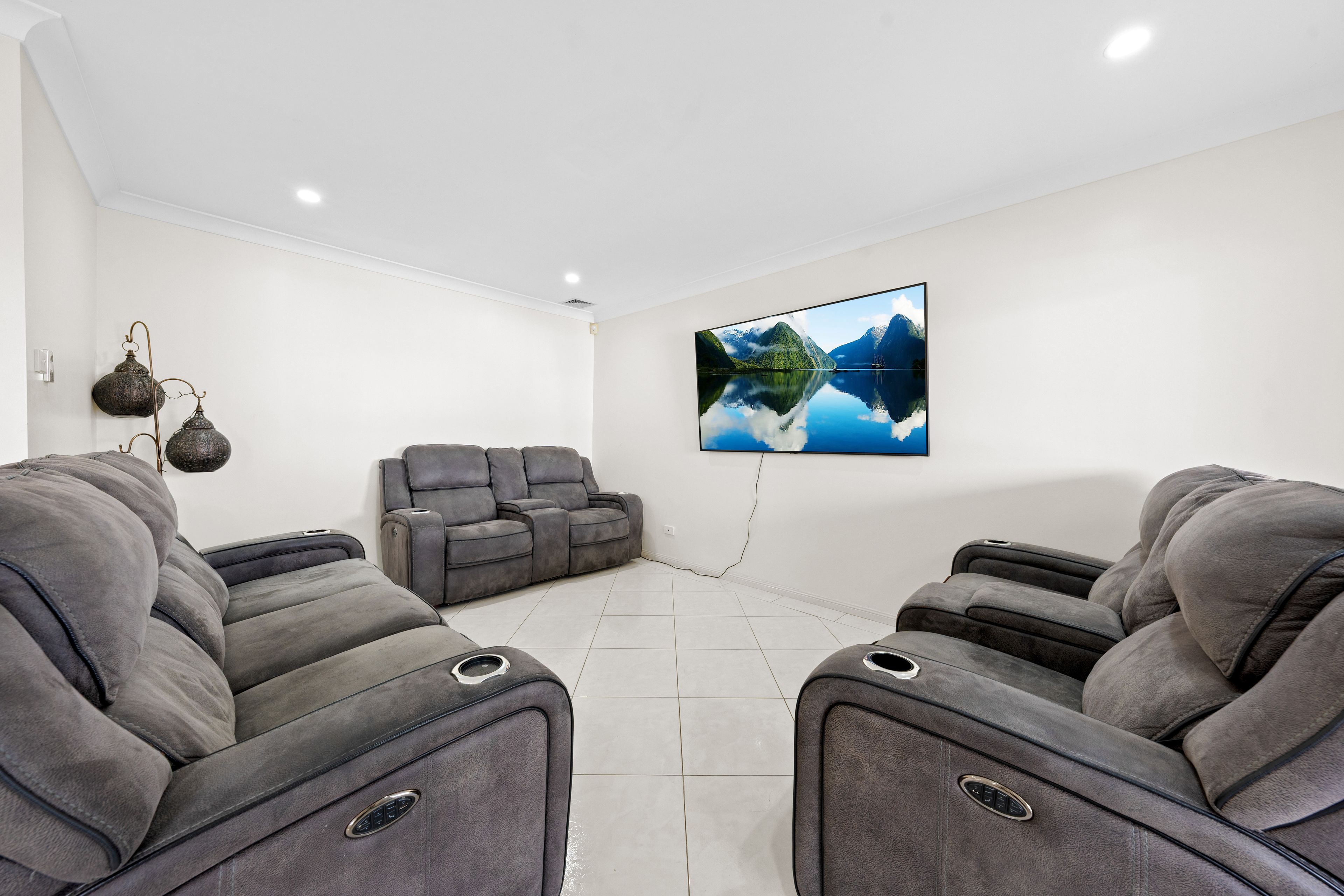 43 Throsby Street — photo 8 of 18