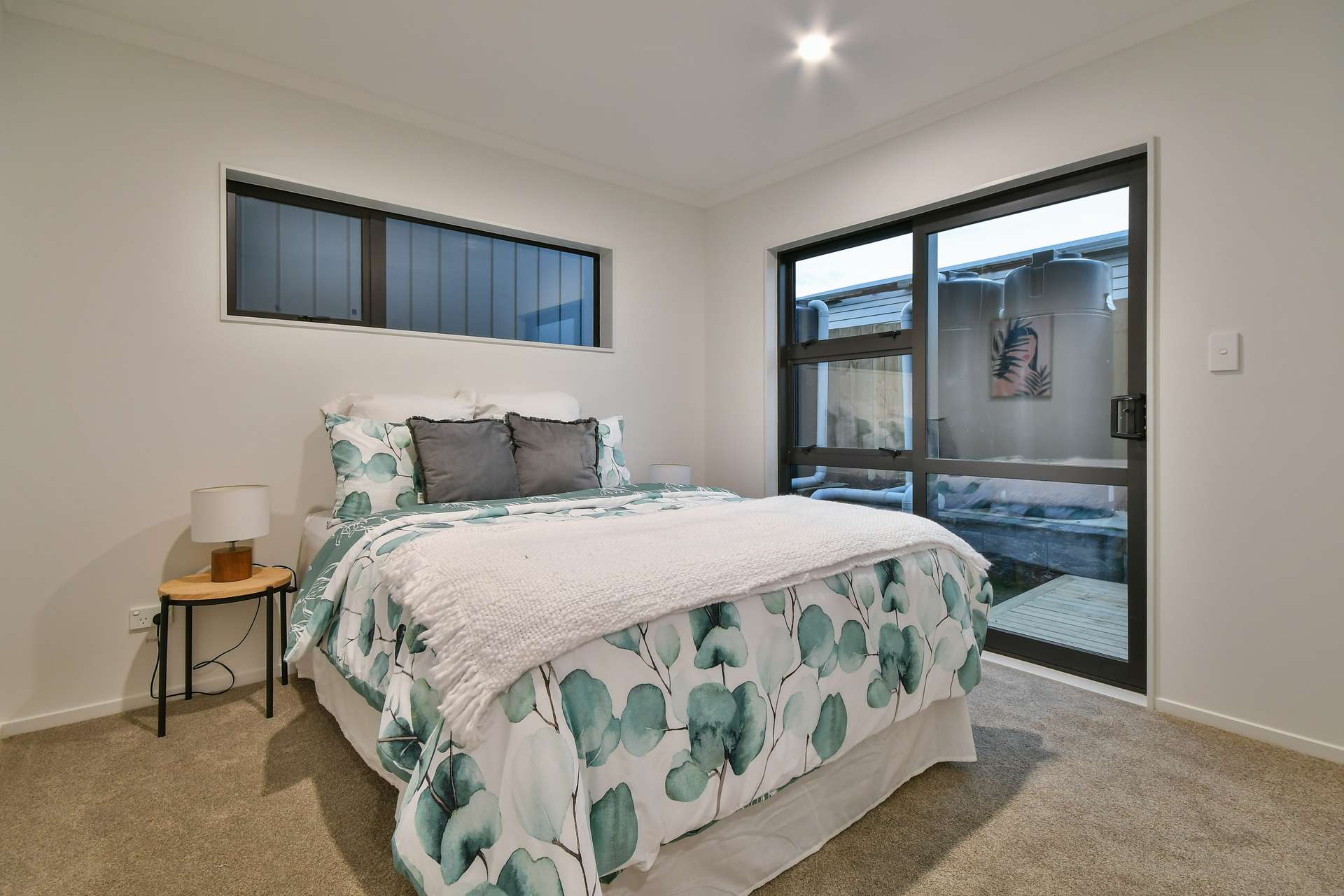 33a Tawa Crescent photo 6