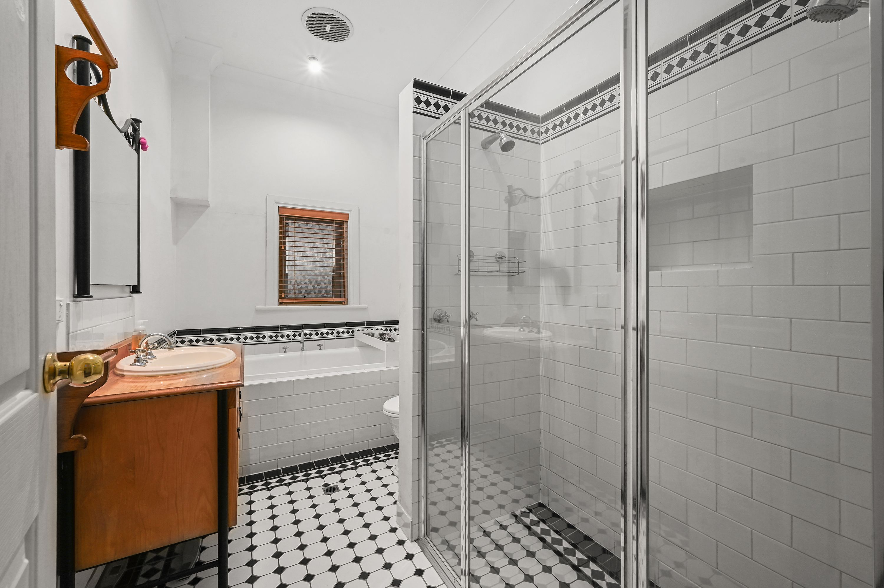 10 William Street — photo 17 of 25