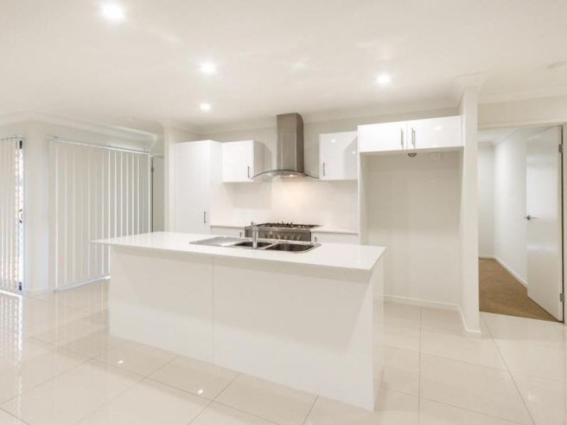 6 Carr Street, Collingwood Park, QLD 4301