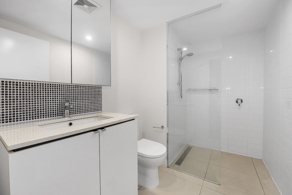 2213/35 Burdett Street — photo 8 of 15