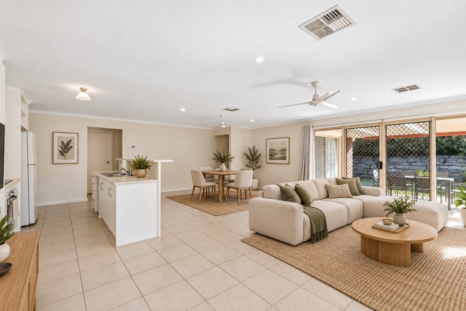 25 Clydesdale Place — photo 3 of 11