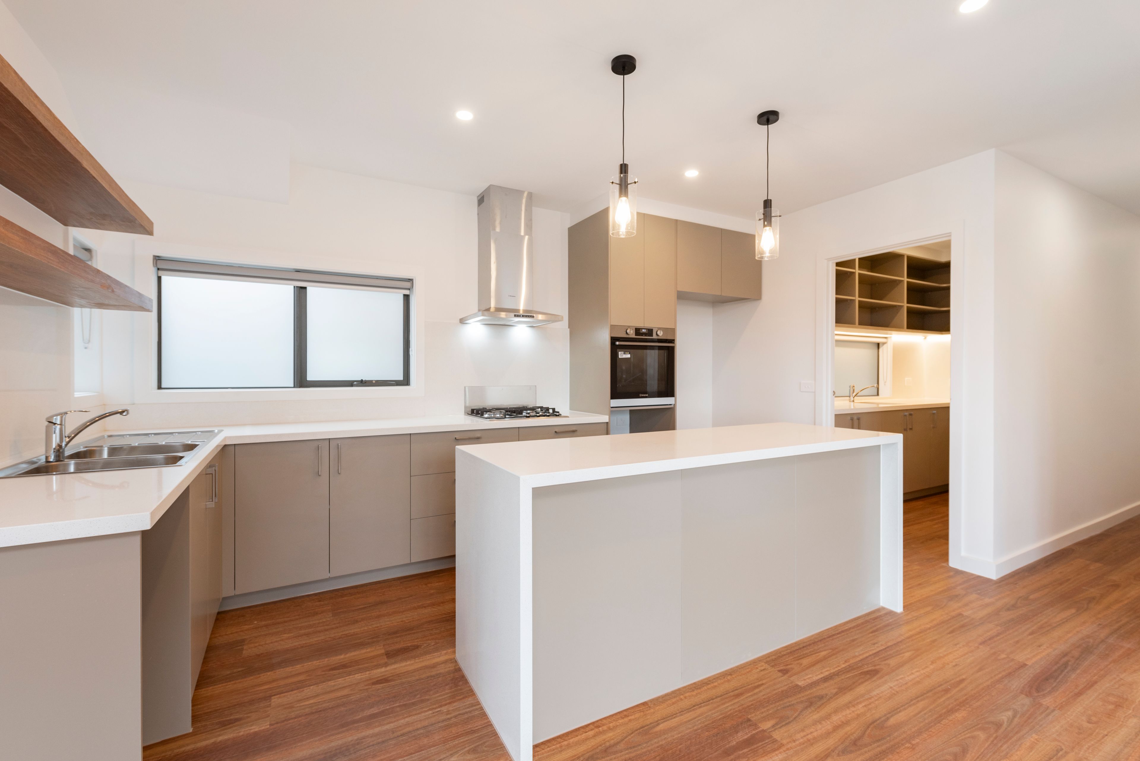 13a Monteith Crescent, Endeavour Hills, VIC 3802