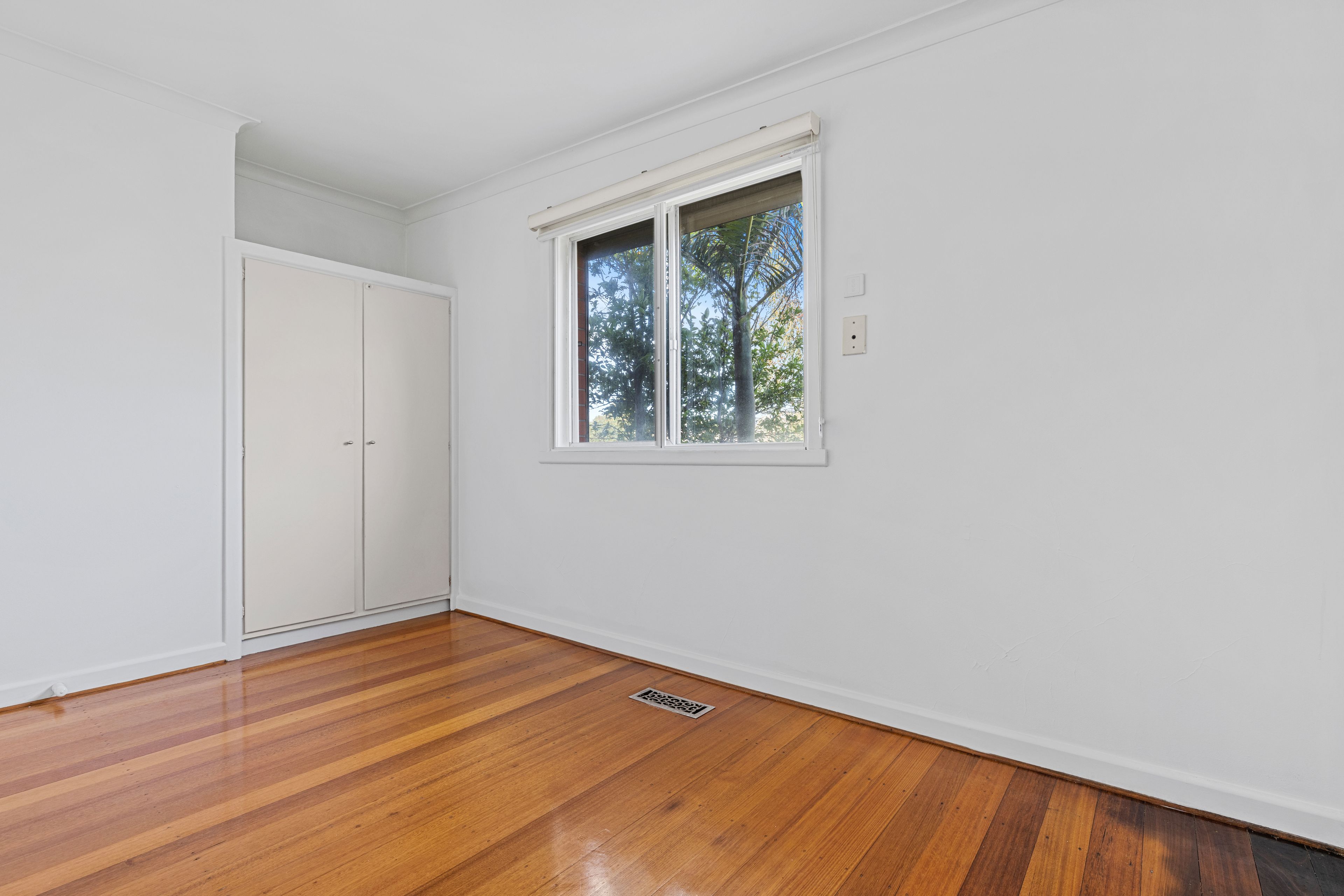 1/160 Corrigan Road — photo 7 of 11