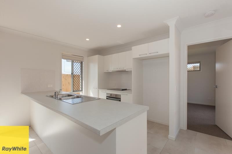 39 Vince Elmore Way, Redbank Plains, QLD 4301