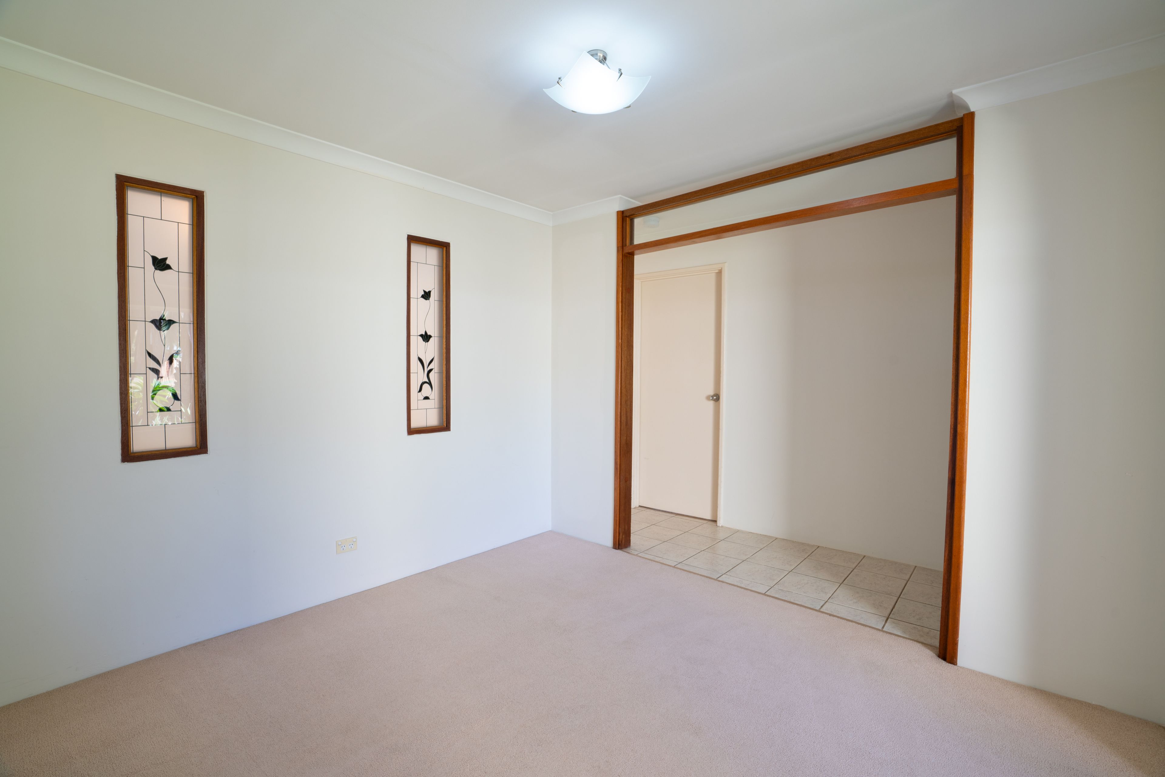 13 Parkland Drive — photo 4 of 23