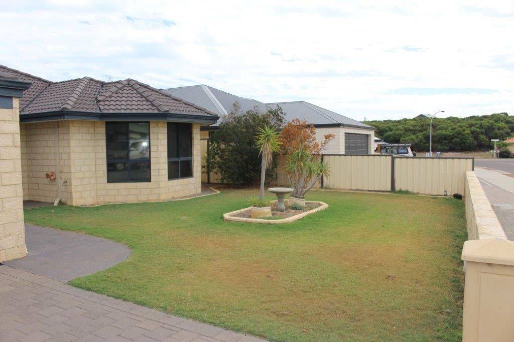 18 Delmage Street, Dongara, WA 6525