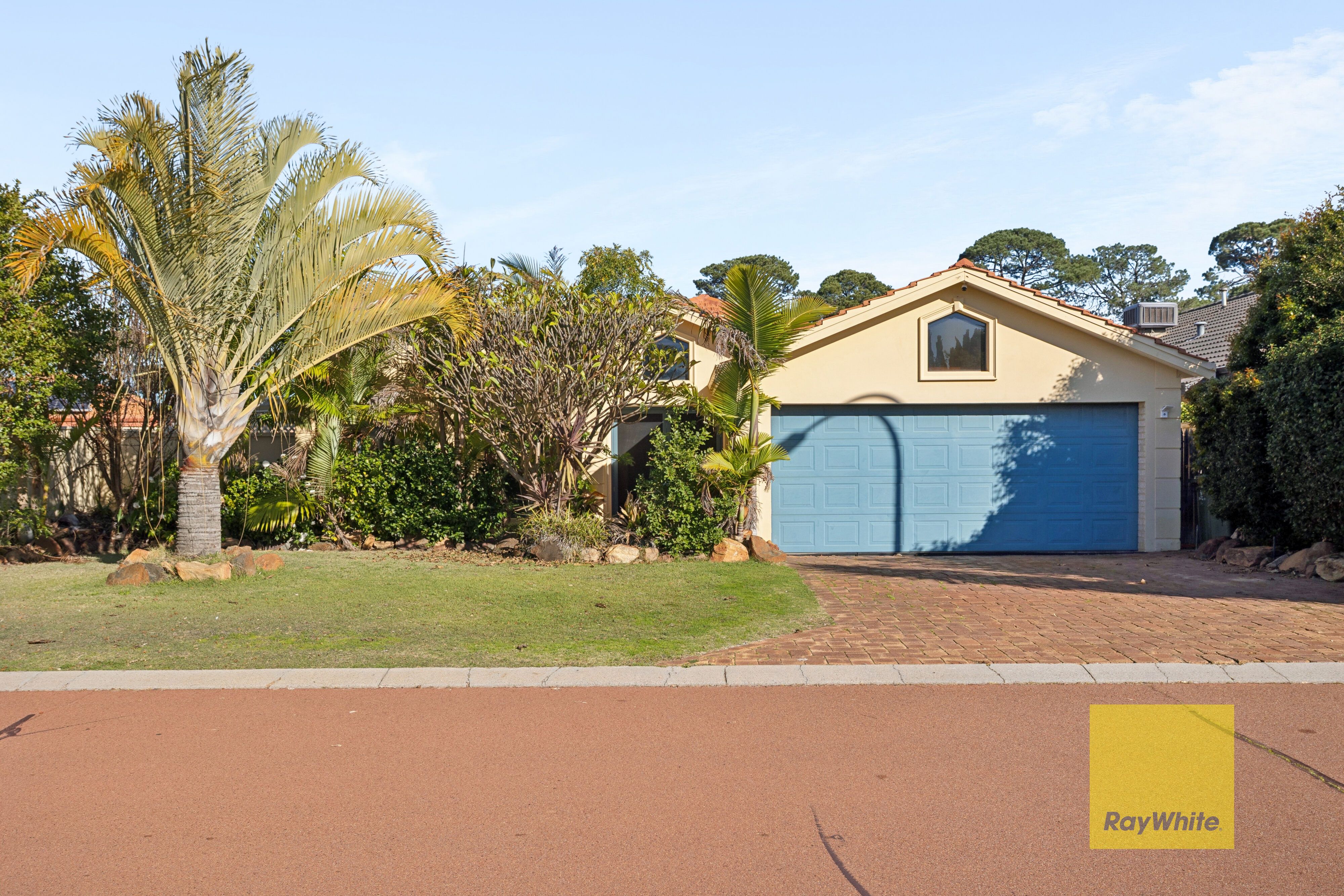 114 Ponte Vecchio Boulevard — photo from Ray White Midland & Hills