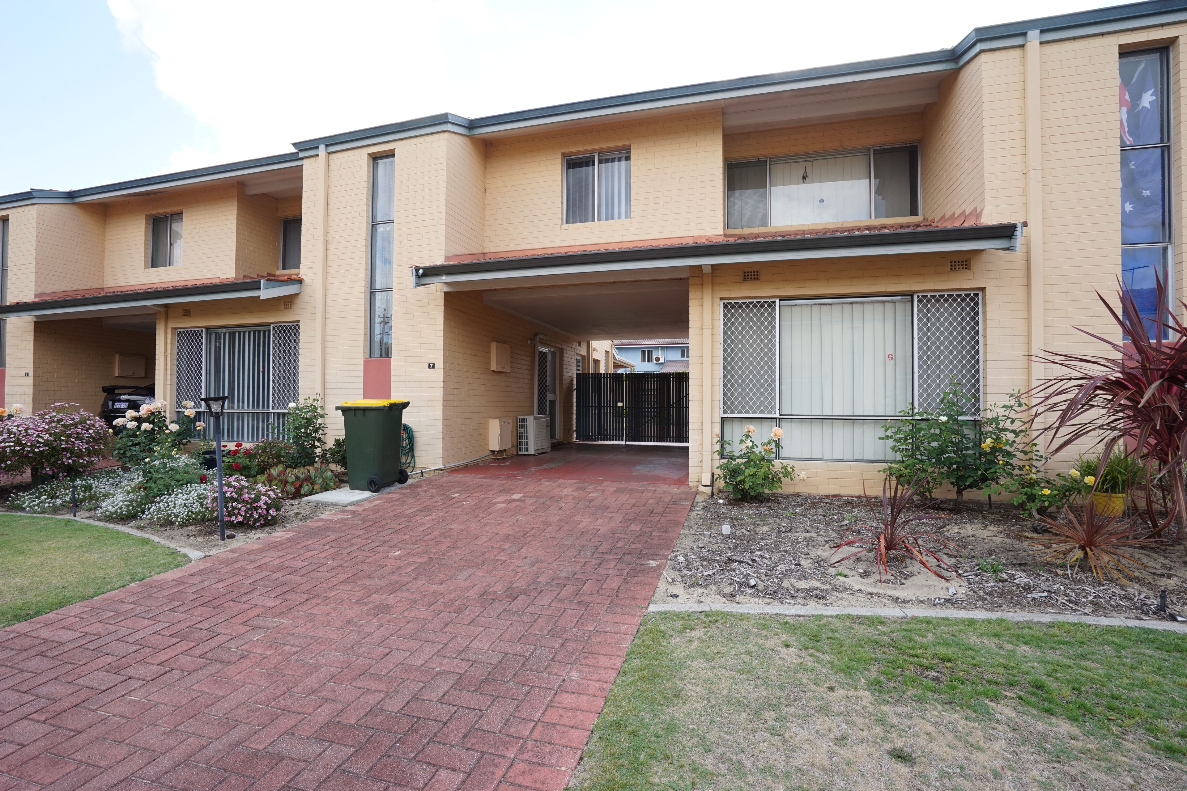 7/69 Tendring Way, Girrawheen, WA 6064