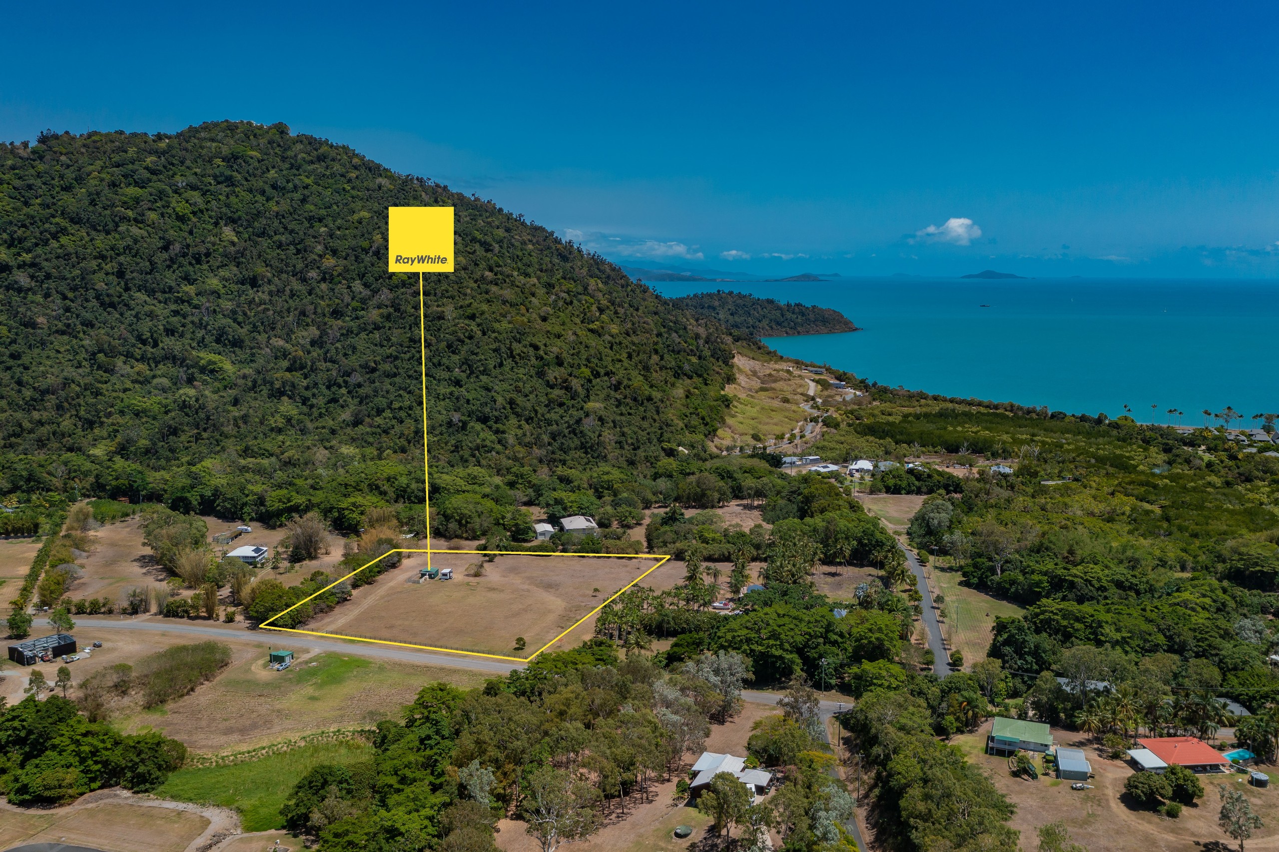 13 Jasinique Drive, Flametree, QLD 4802