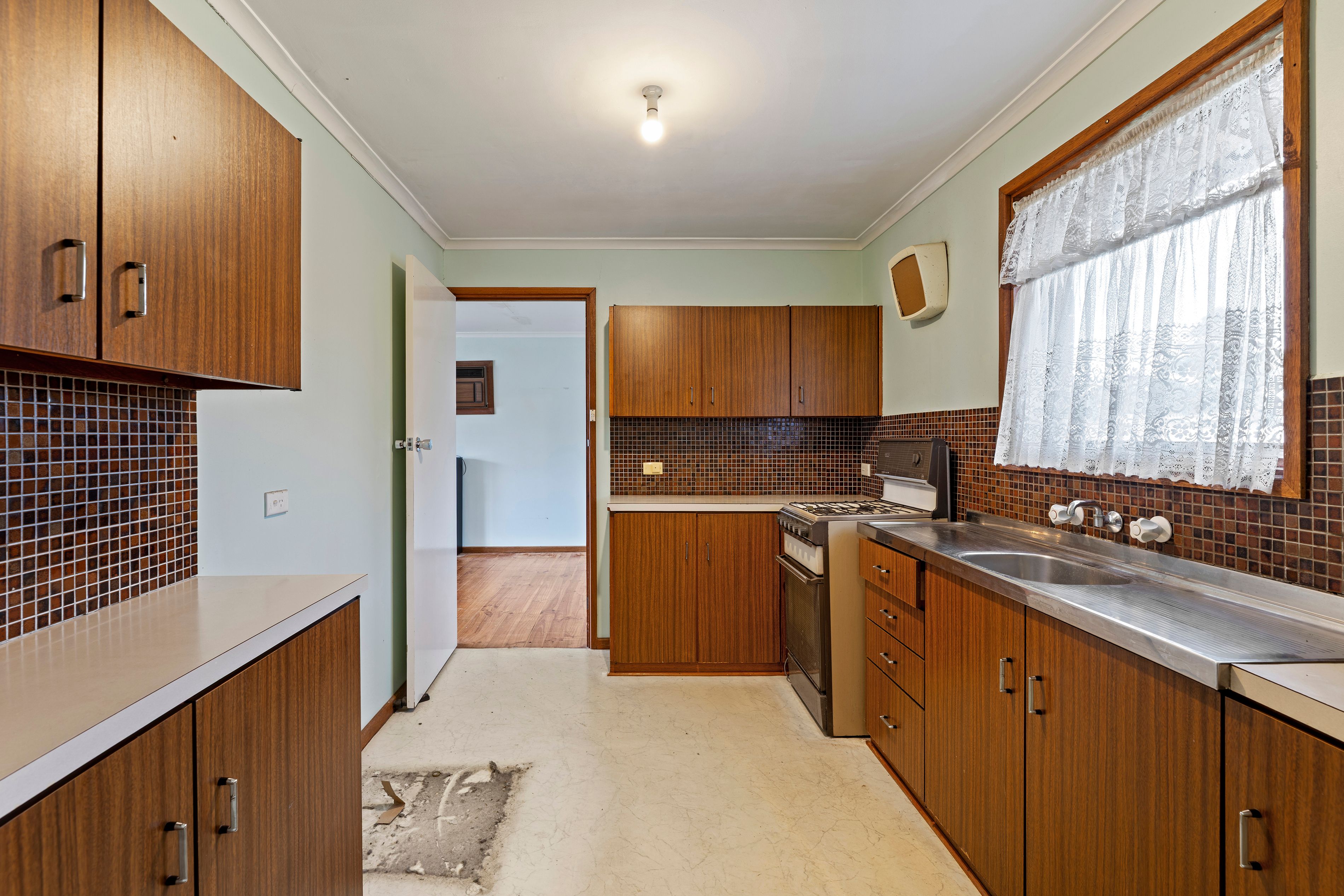 9 Karinga Crescent — photo 7 of 16