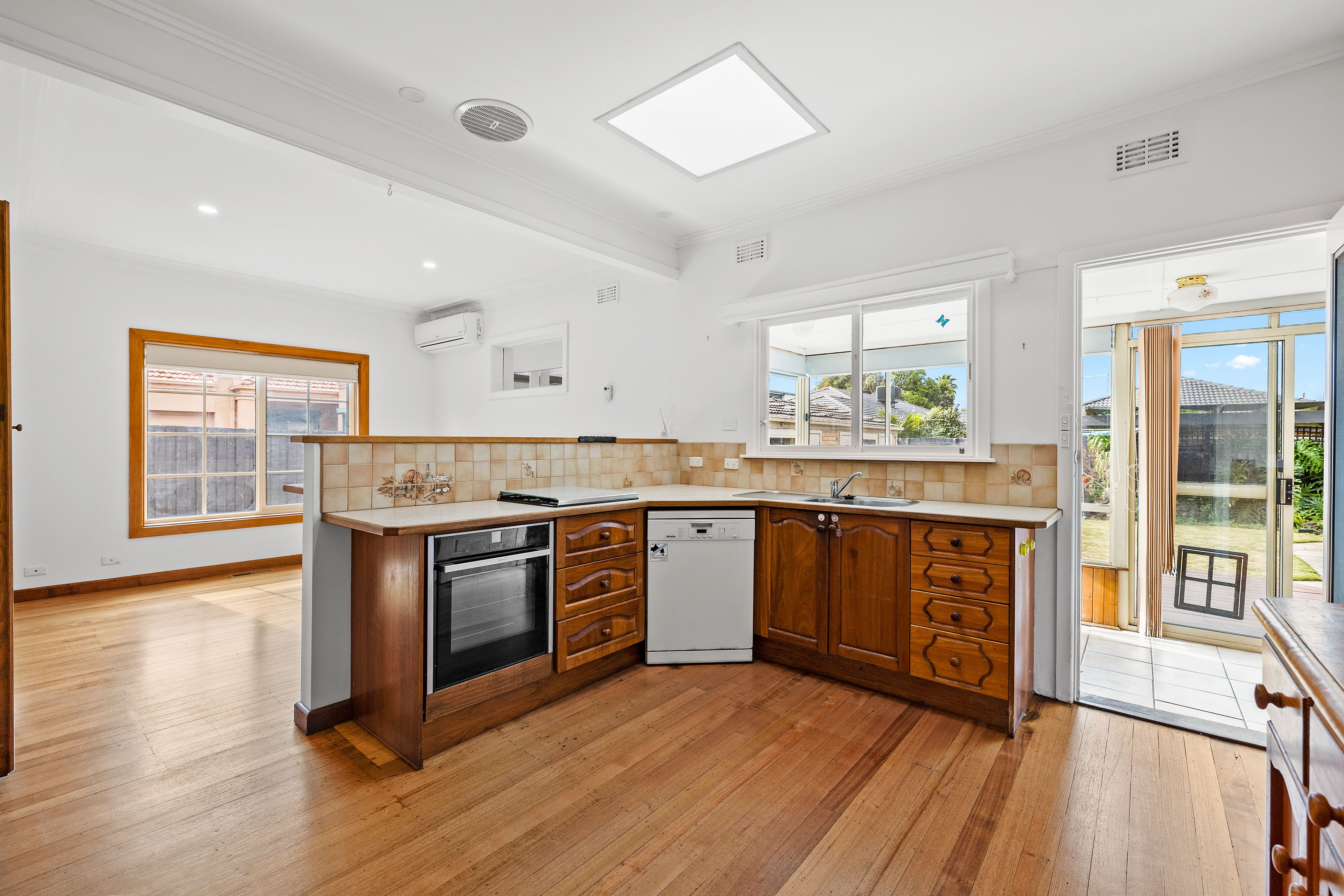 40 Chesterville Road, Cheltenham, VIC 3192