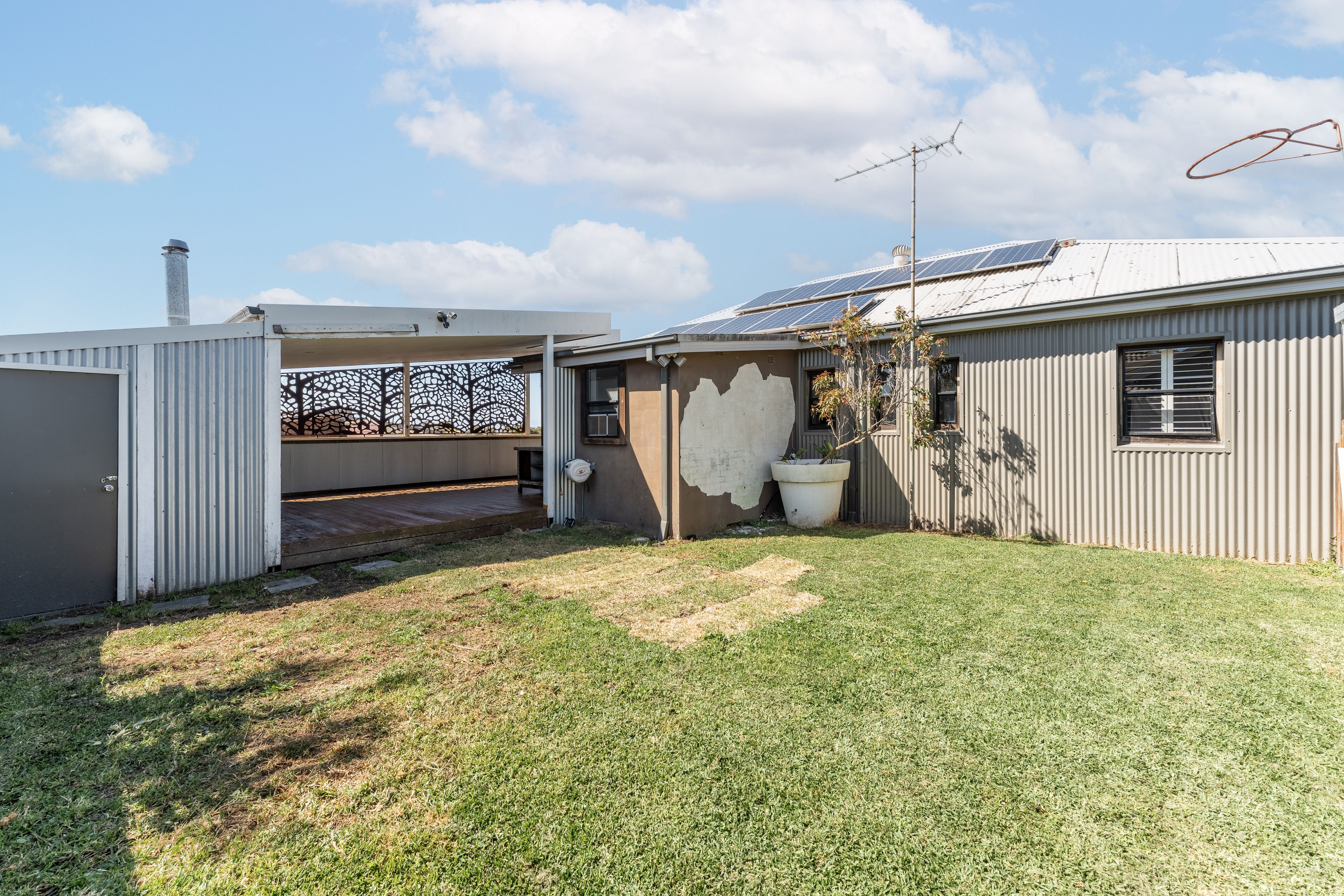 176 Parkes Street — photo 13 of 13