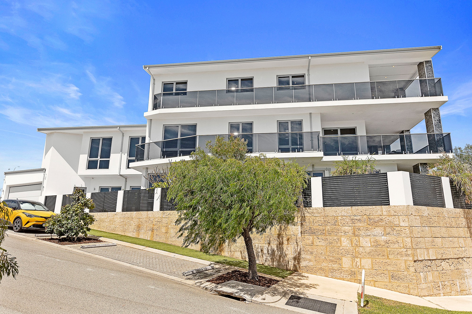 43 Arabella Loop, North Coogee, WA 6163