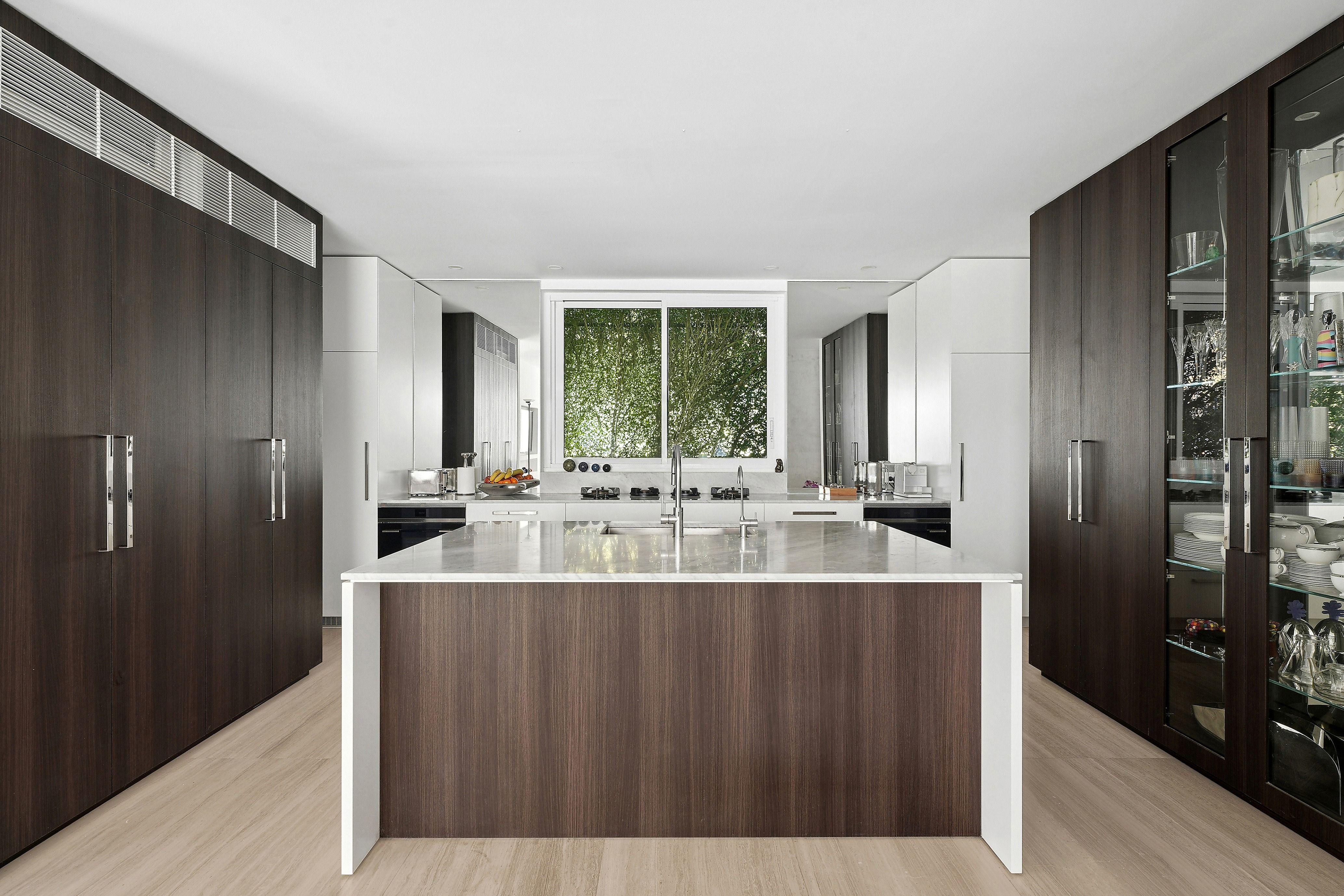 8 Carrington Avenue — photo 6 of 14