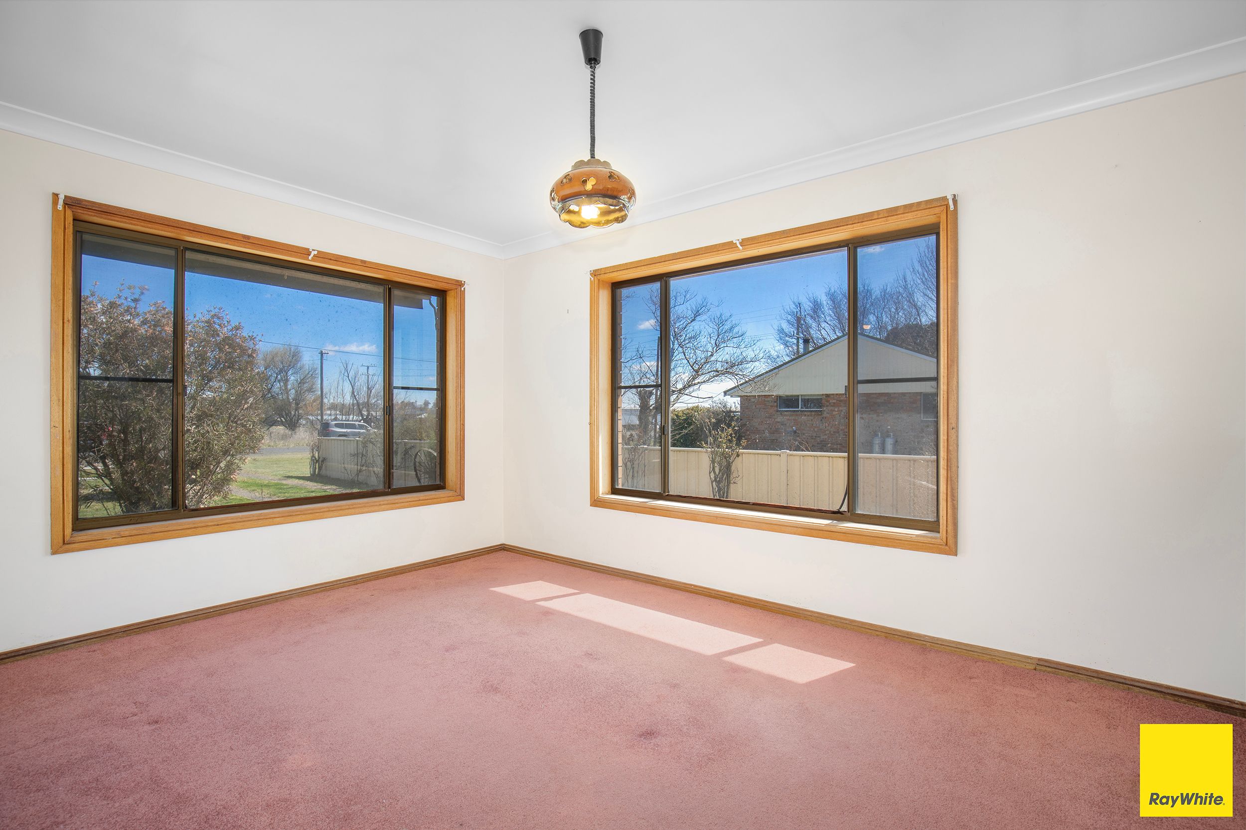 231 Lambeth Street — photo 3 of 13