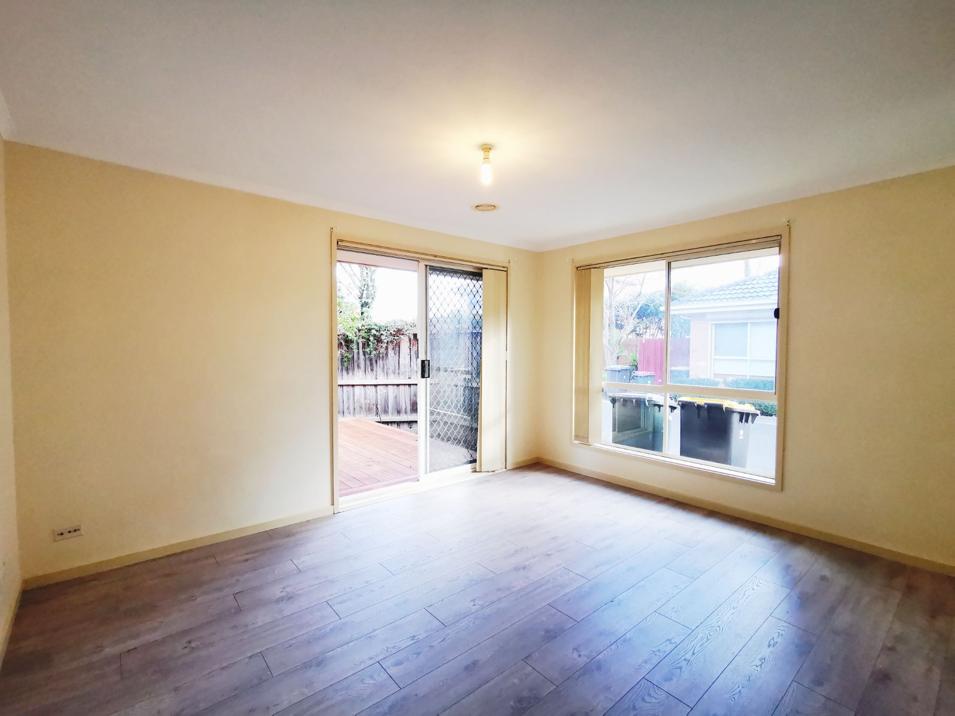 2 Gateway Close — photo 3 of 10