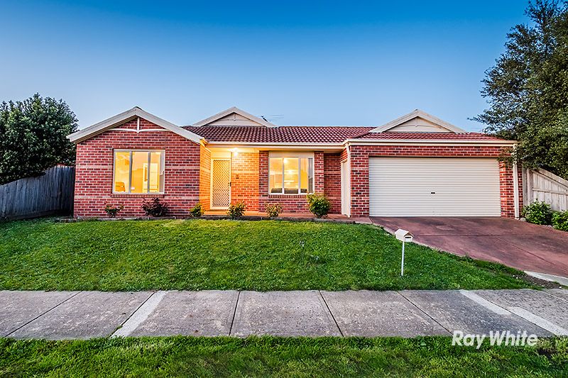 12 Breamlea Way, Cranbourne West VIC 3977