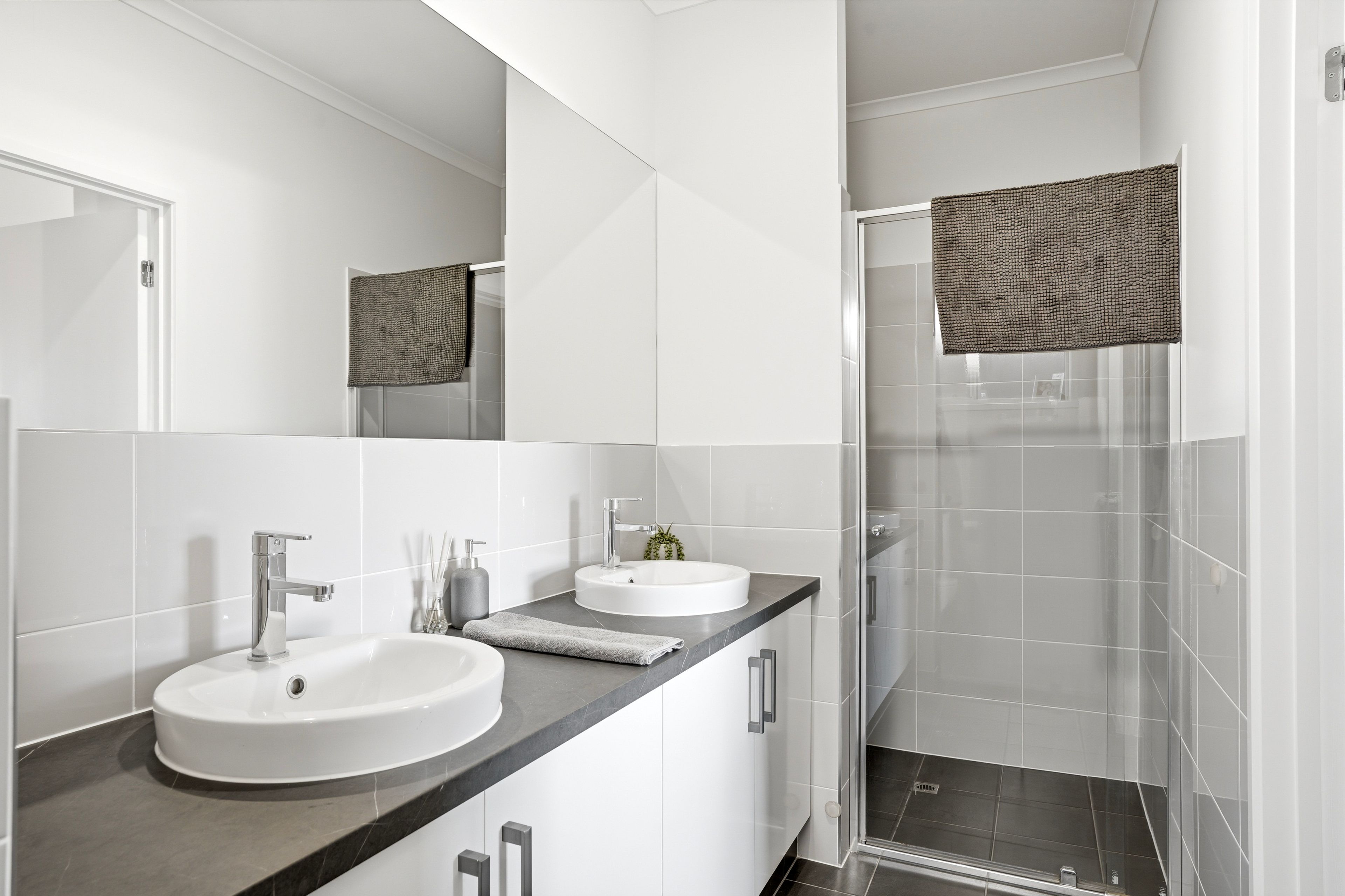 38 Philip Avenue — photo 4 of 13