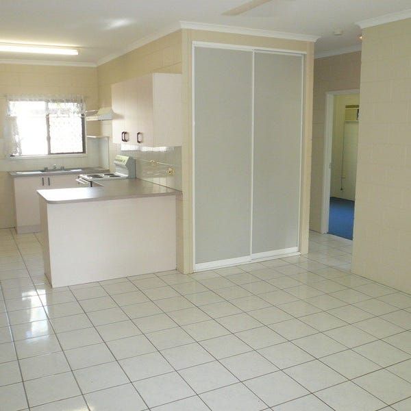 1/2 Leeuwin Crescent, Bentley Park, QLD 4869