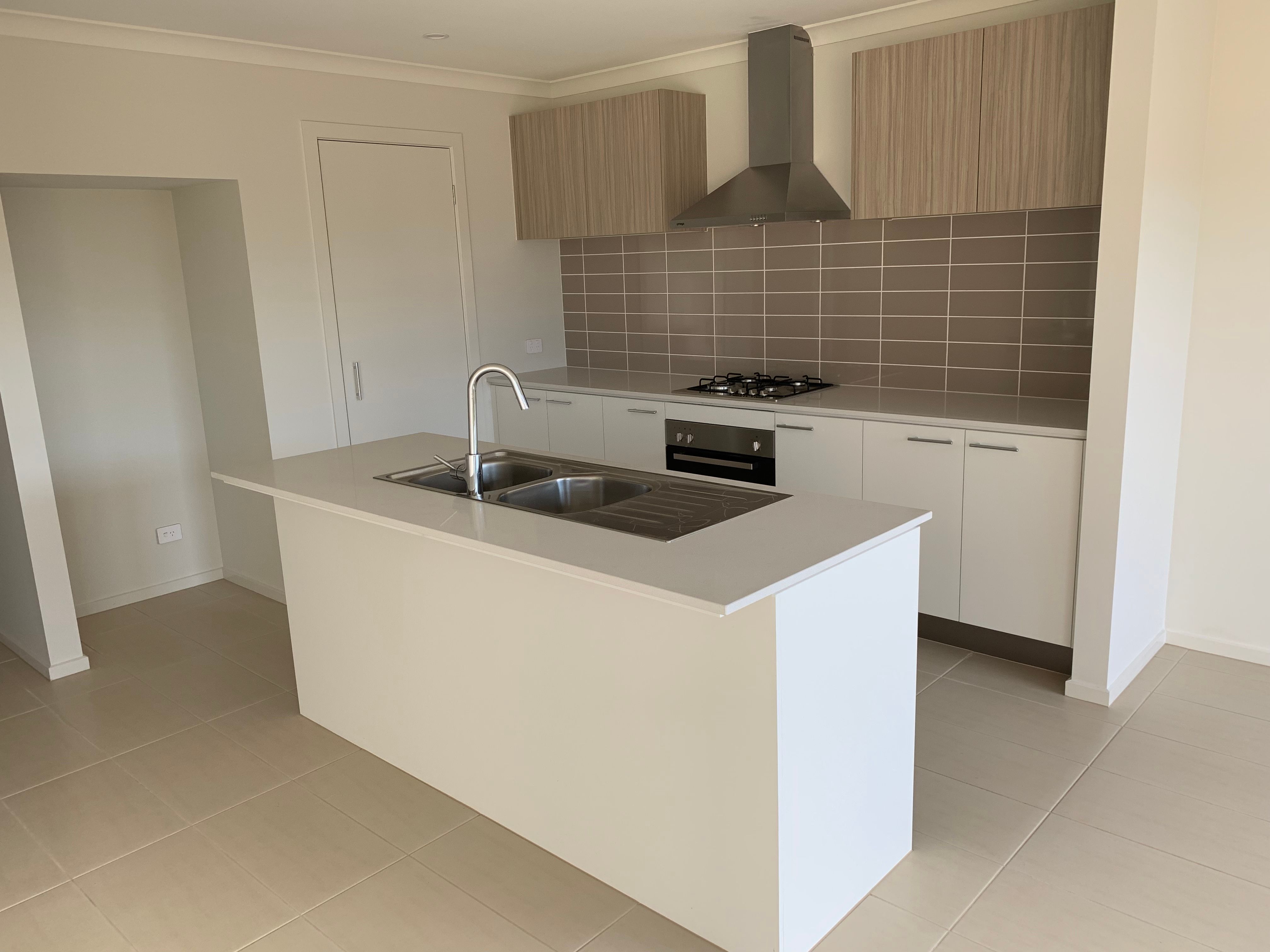 4 Pepper Street, Cranbourne East, VIC 3977
