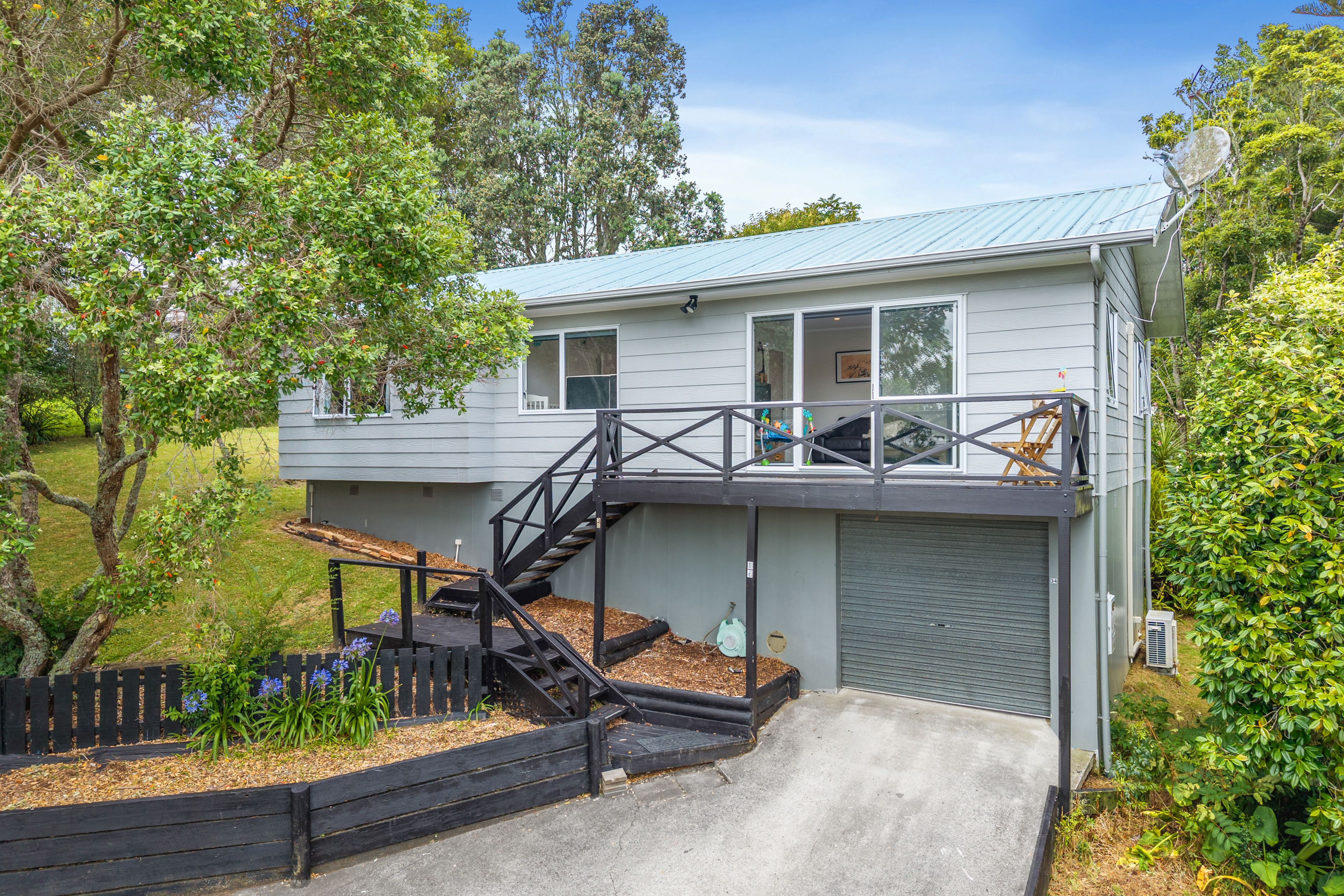 34 Sungrove Rise, Sunnyvale, Waitakere City