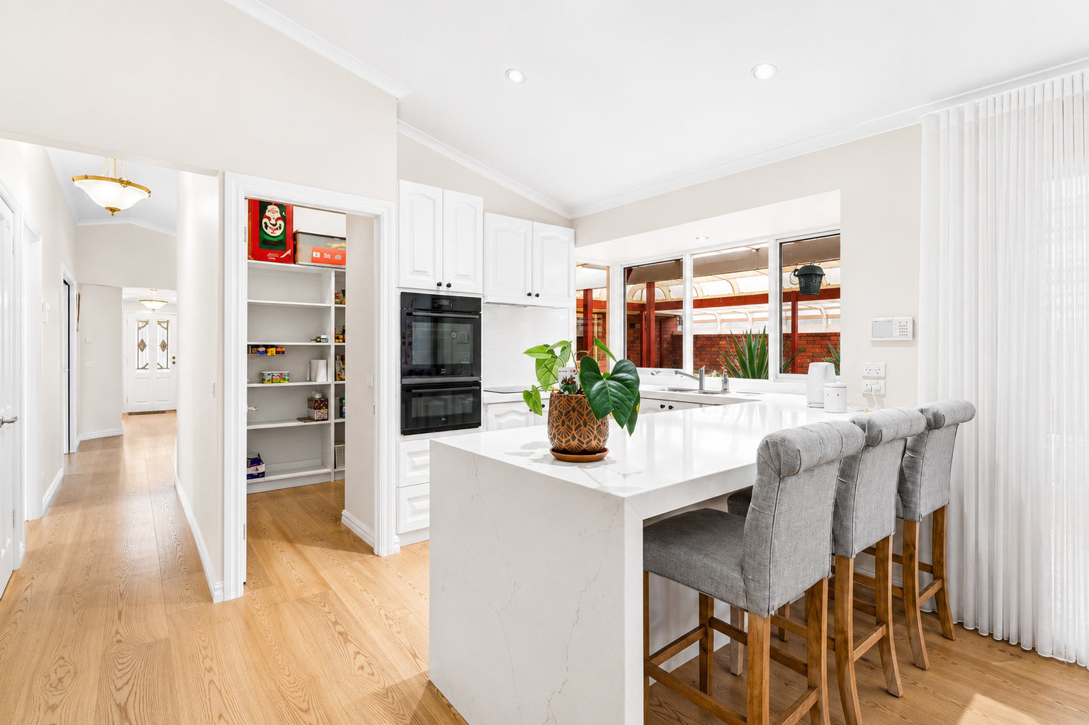 14 Frances Browne Way — photo 6 of 29