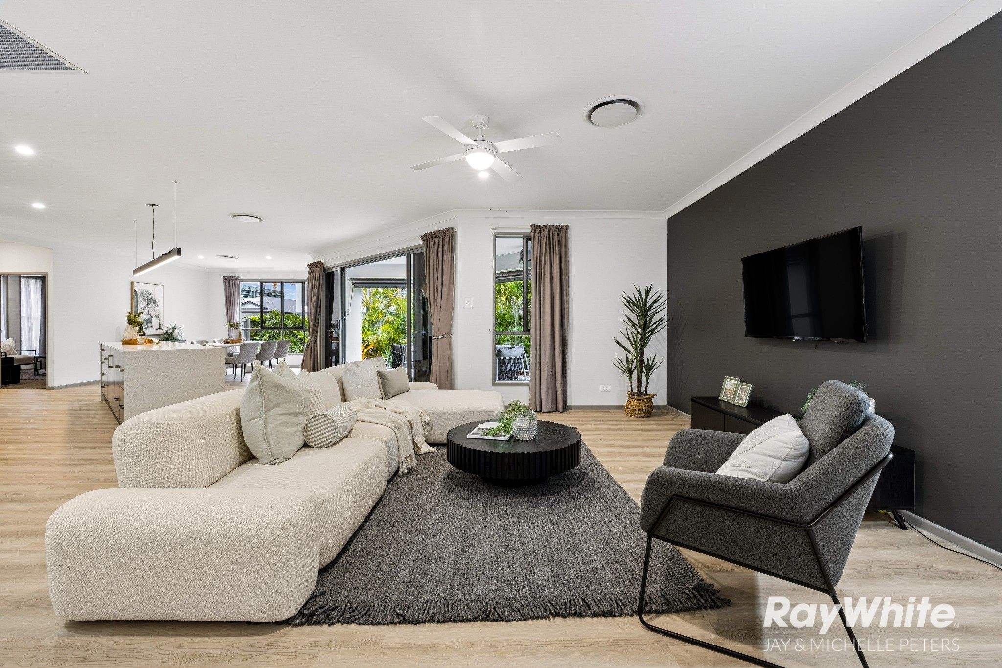 50 Apollo Street — photo 3 of 29