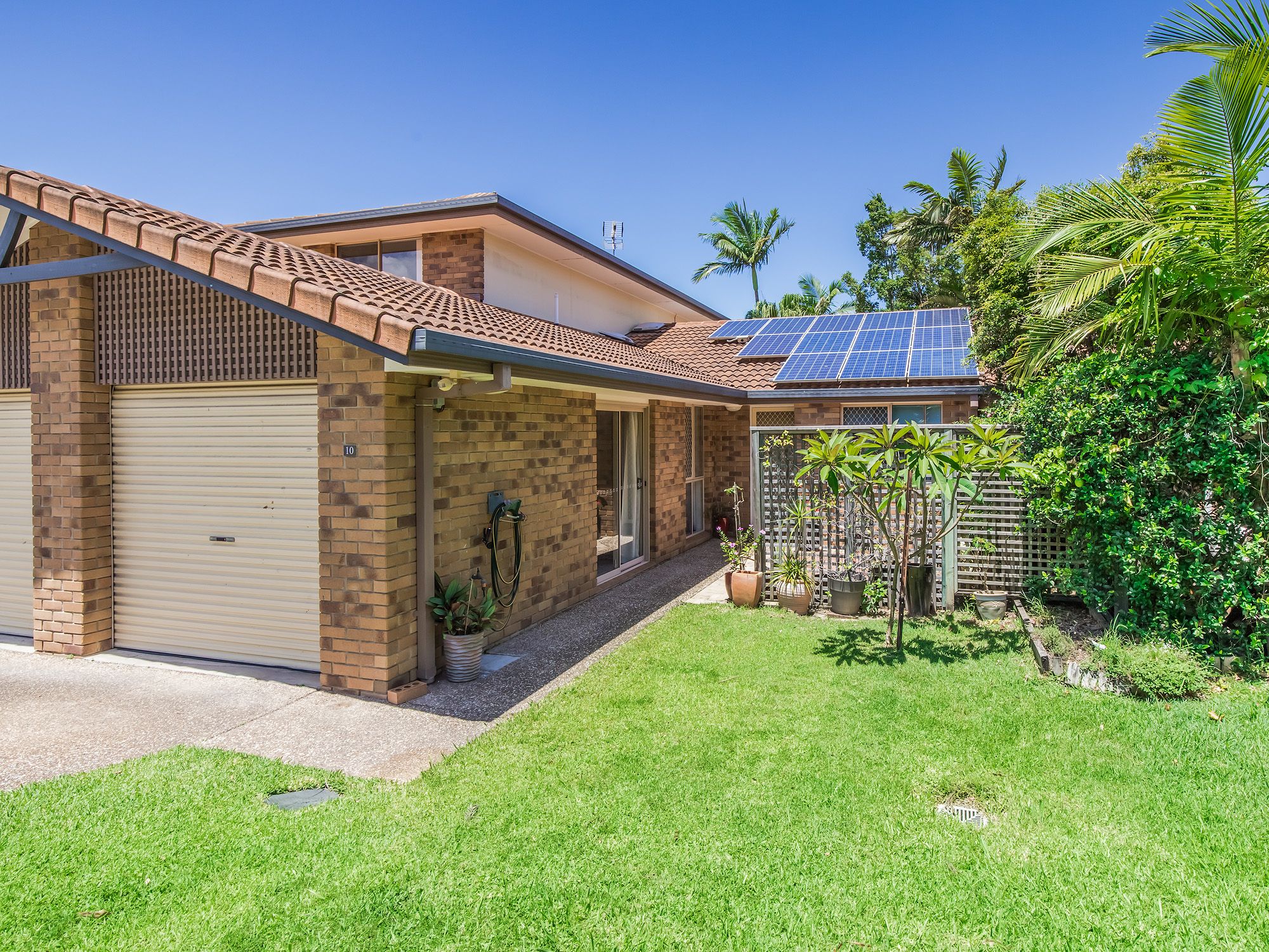 461 Pine Ridge Road, Runaway Bay QLD 4216