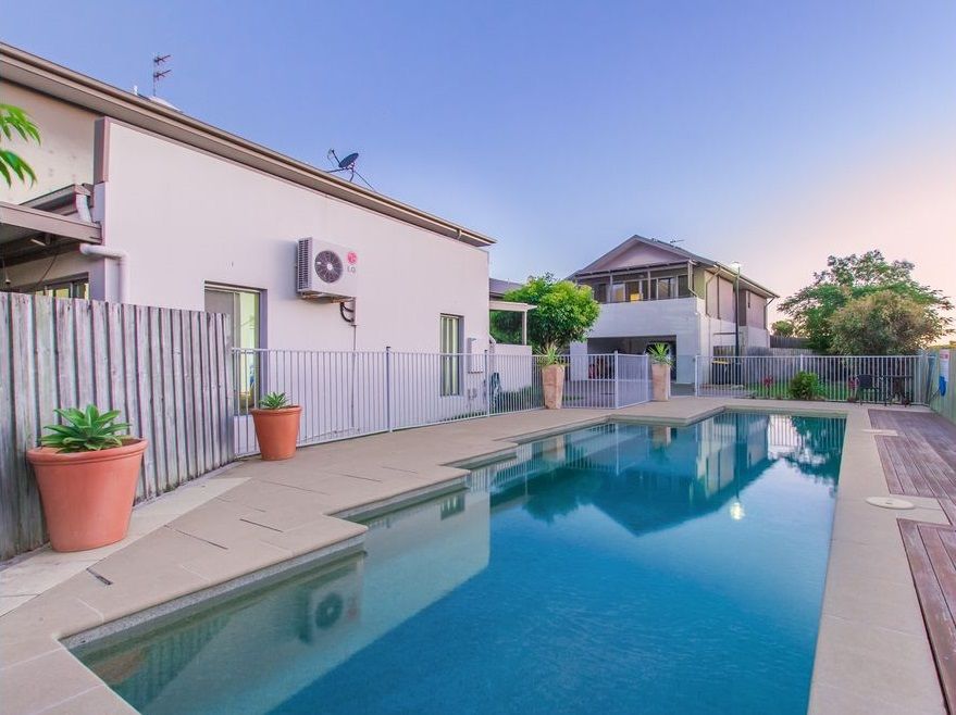 4/215 Benowa Road, Benowa, QLD 4217