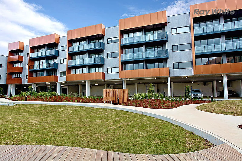 306/50 Catamaran Drive, Werribee South, VIC 3030