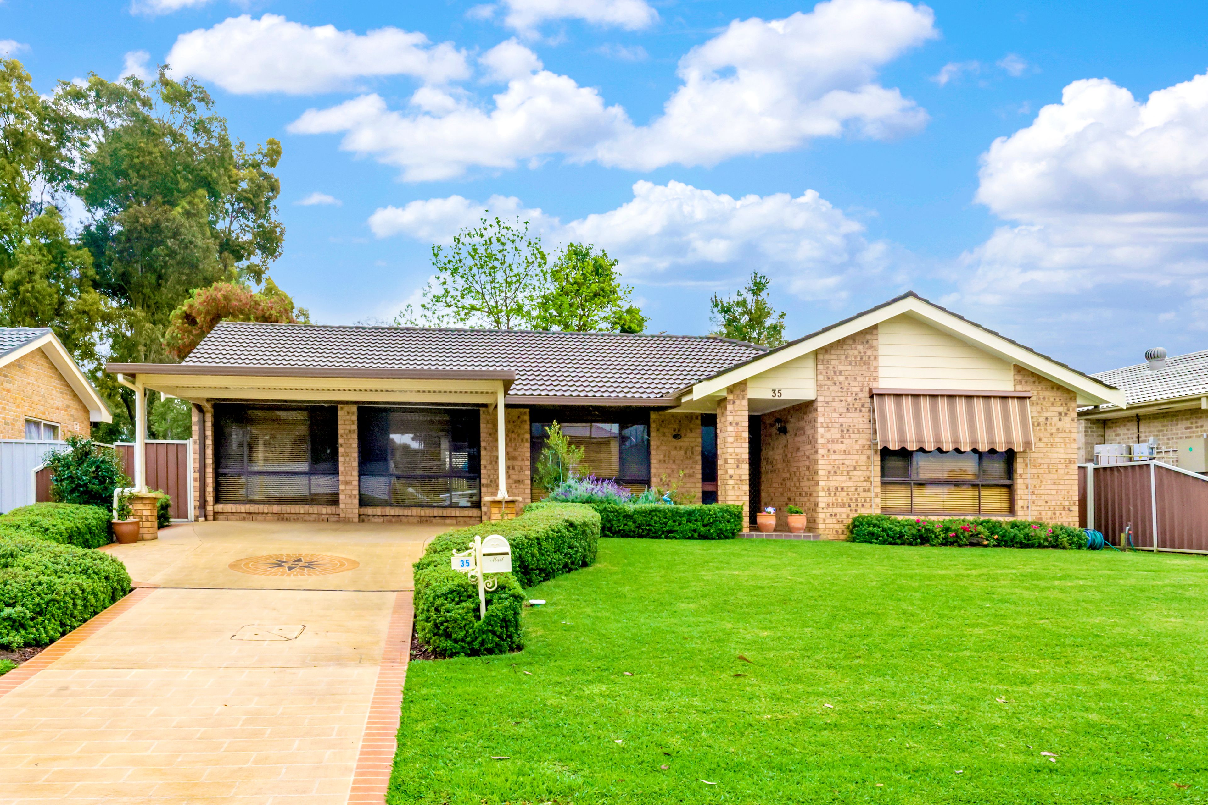 35 Primrose Circuit, Claremont Meadows, NSW 2747 Sold House Ray