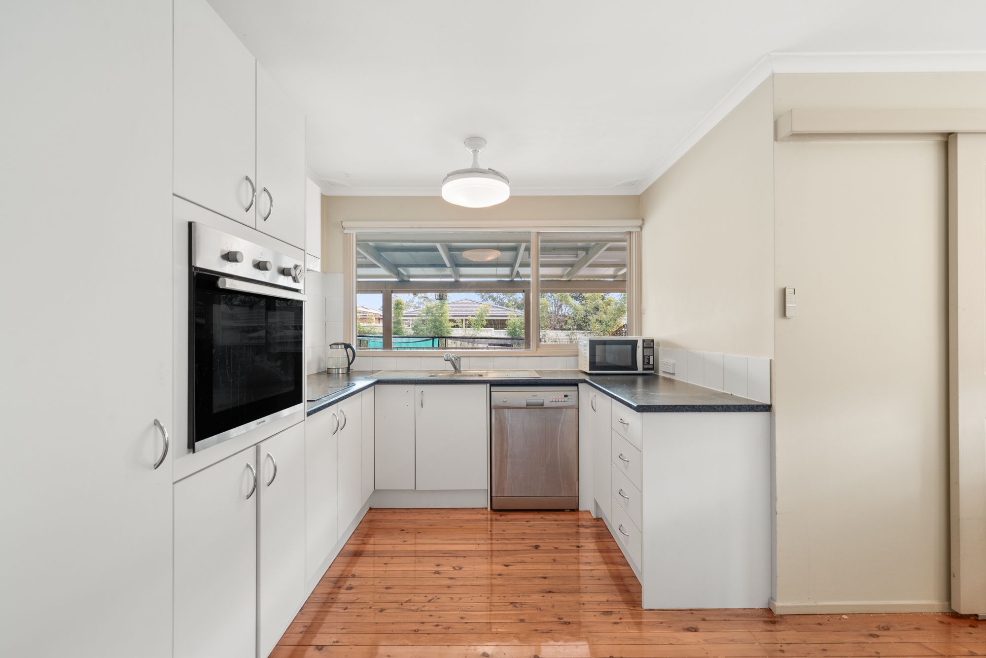 23 Mosely Avenue, South Penrith, NSW 2750