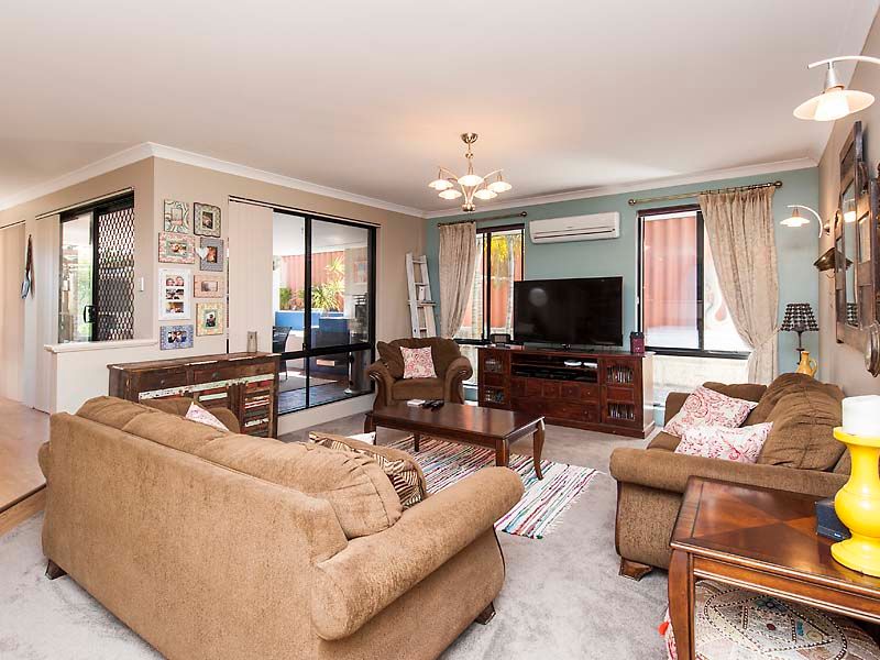 55 Keystone Loop, Secret Harbour, WA 6173