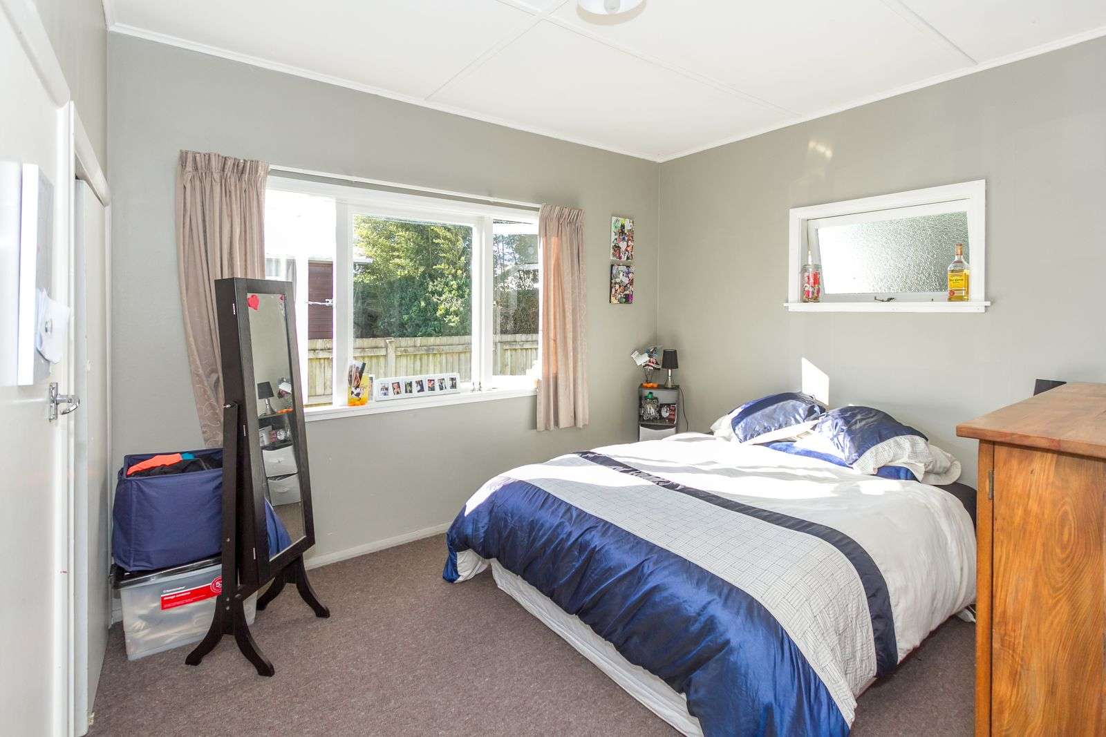 221 Fox Street photo 4