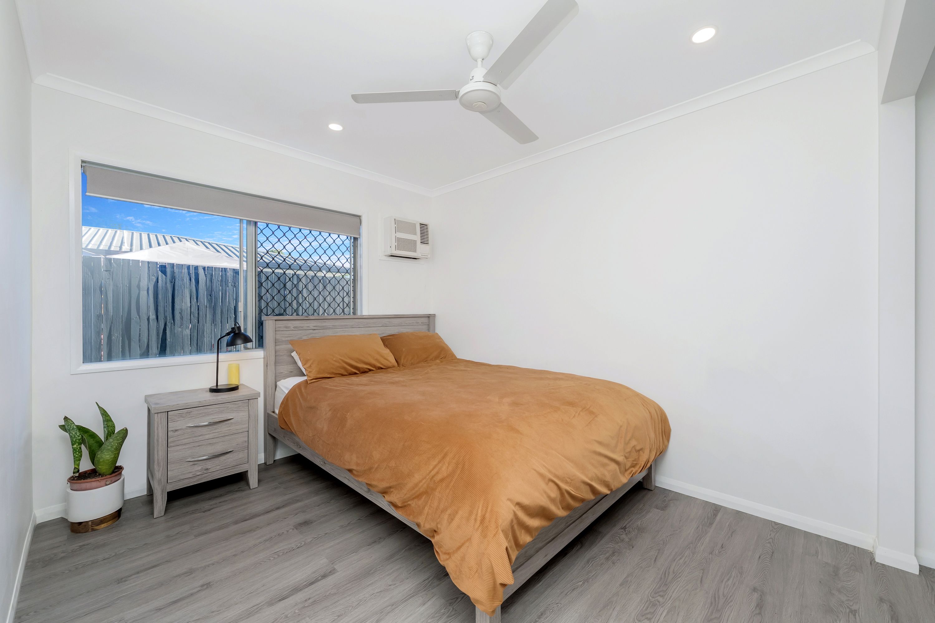 2/243 Thuringowa Drive — photo 6 of 12