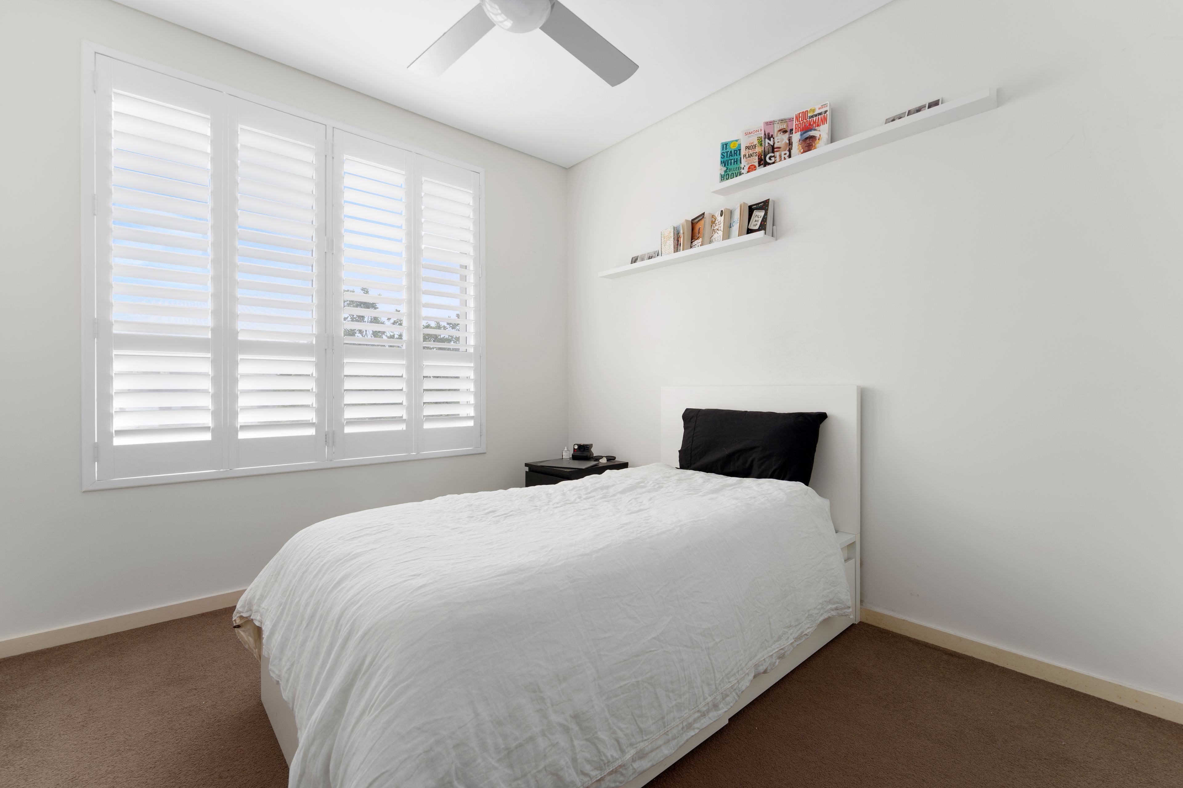 11/61-63 Walker Street — photo 5 of 9