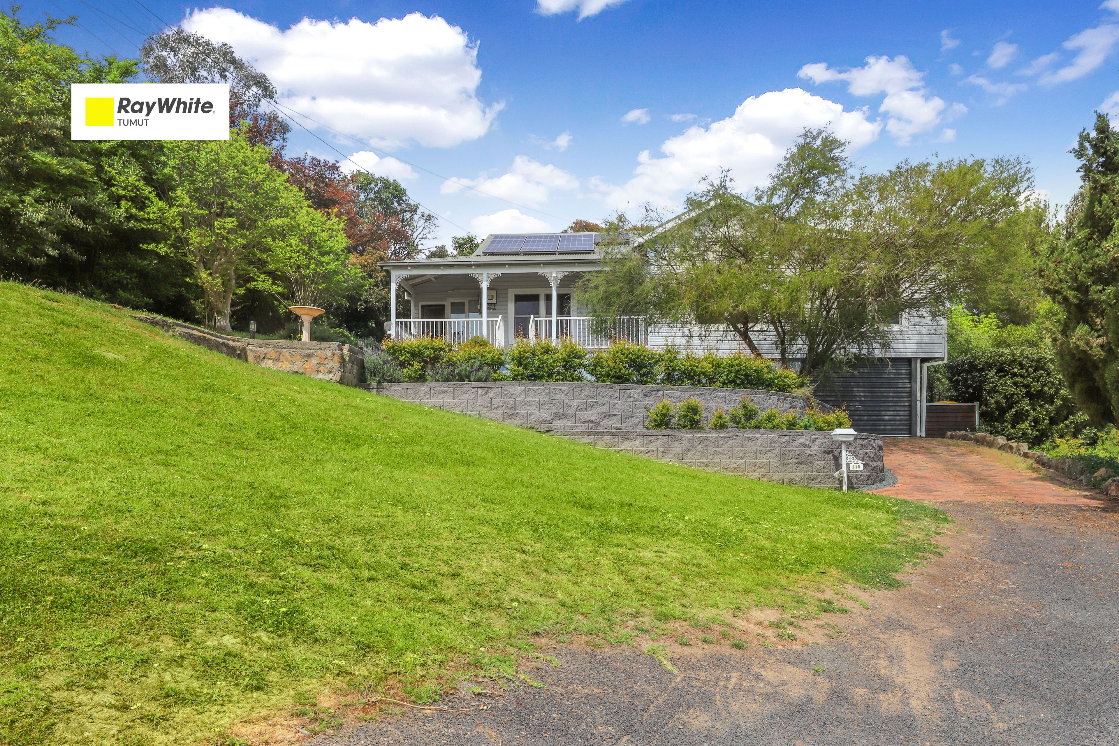 210 Wynyard Street — photo from Ray White Tumut
