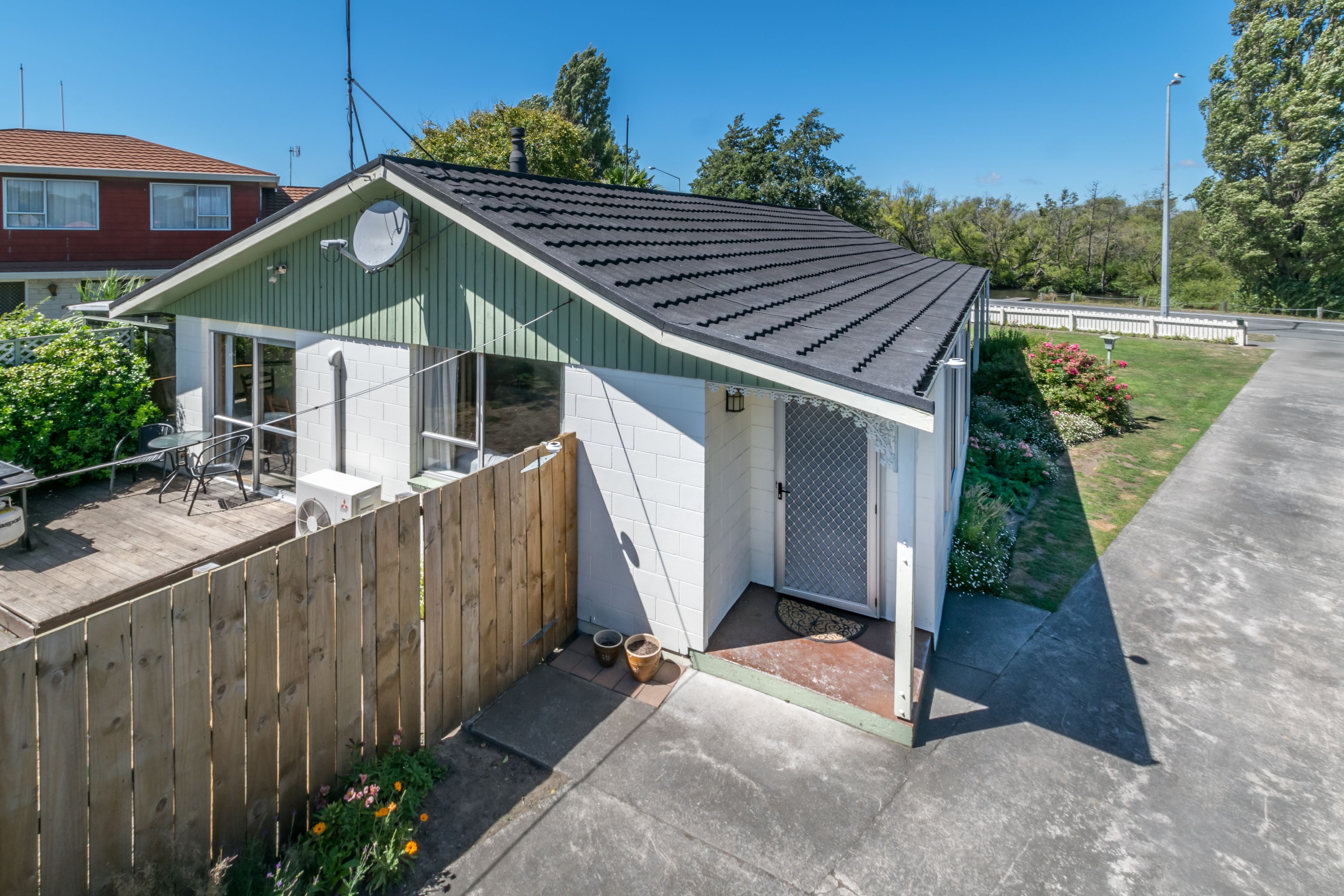 116 Lake Terrace Road, Burwood, Christchurch City