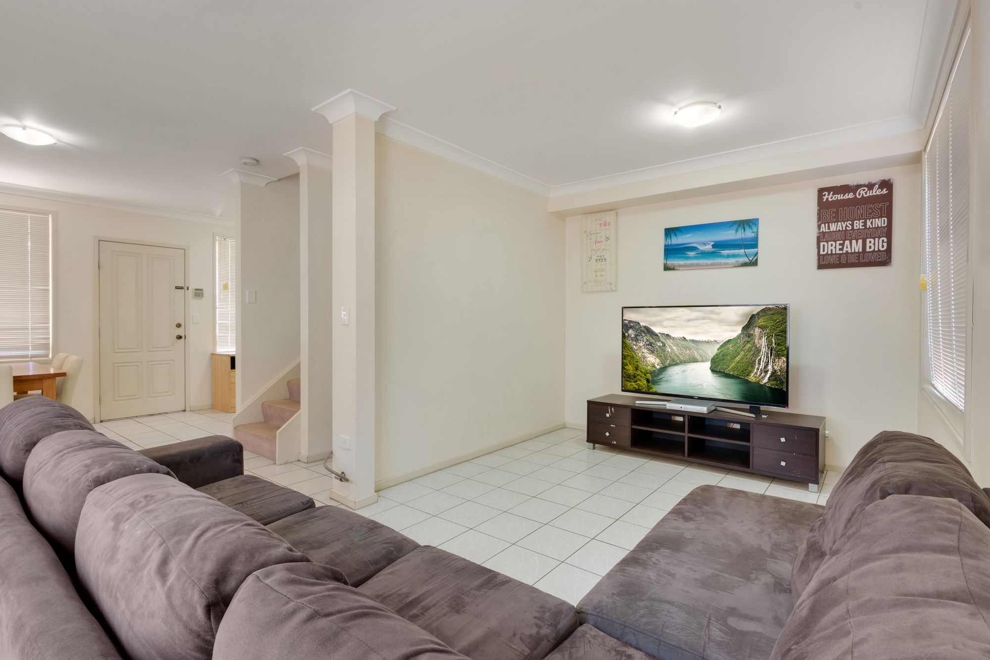 1/1 Macquarie Road, Ingleburn, NSW 2565