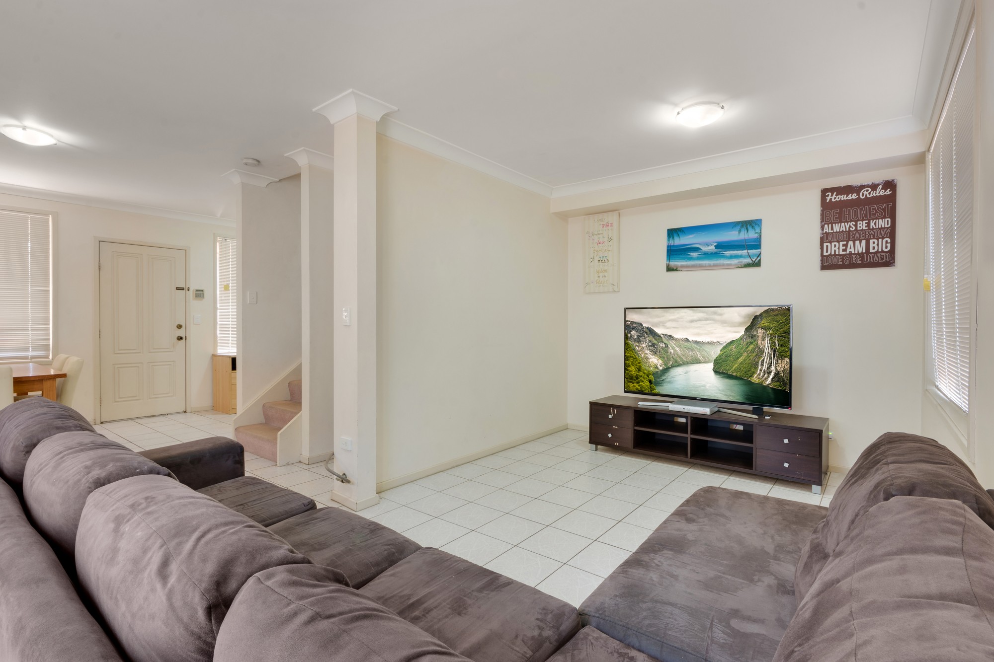 1/1 Macquarie Road, Ingleburn, NSW 2565