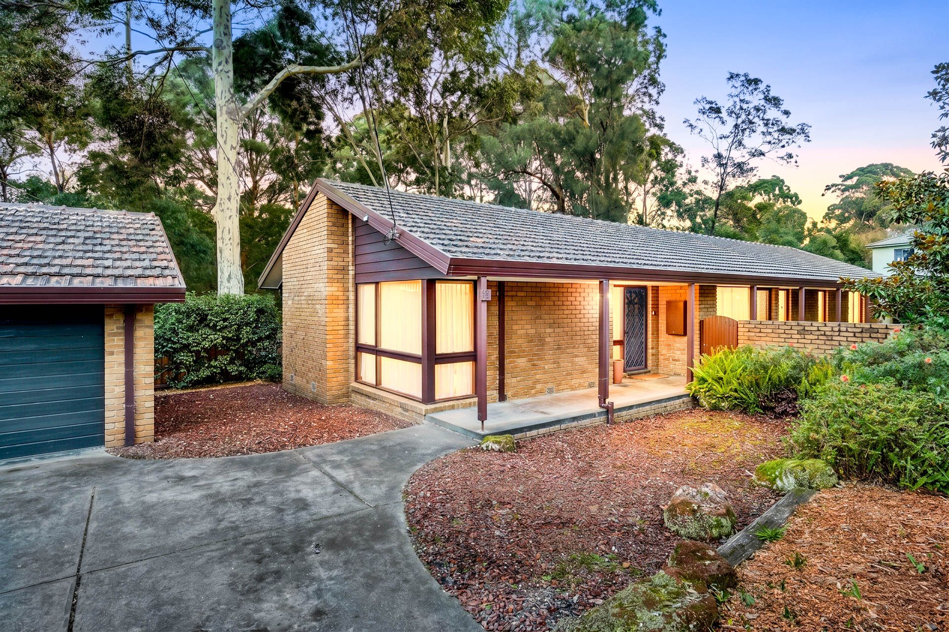 13 Crosby Drive, Glen Waverley, VIC 3150