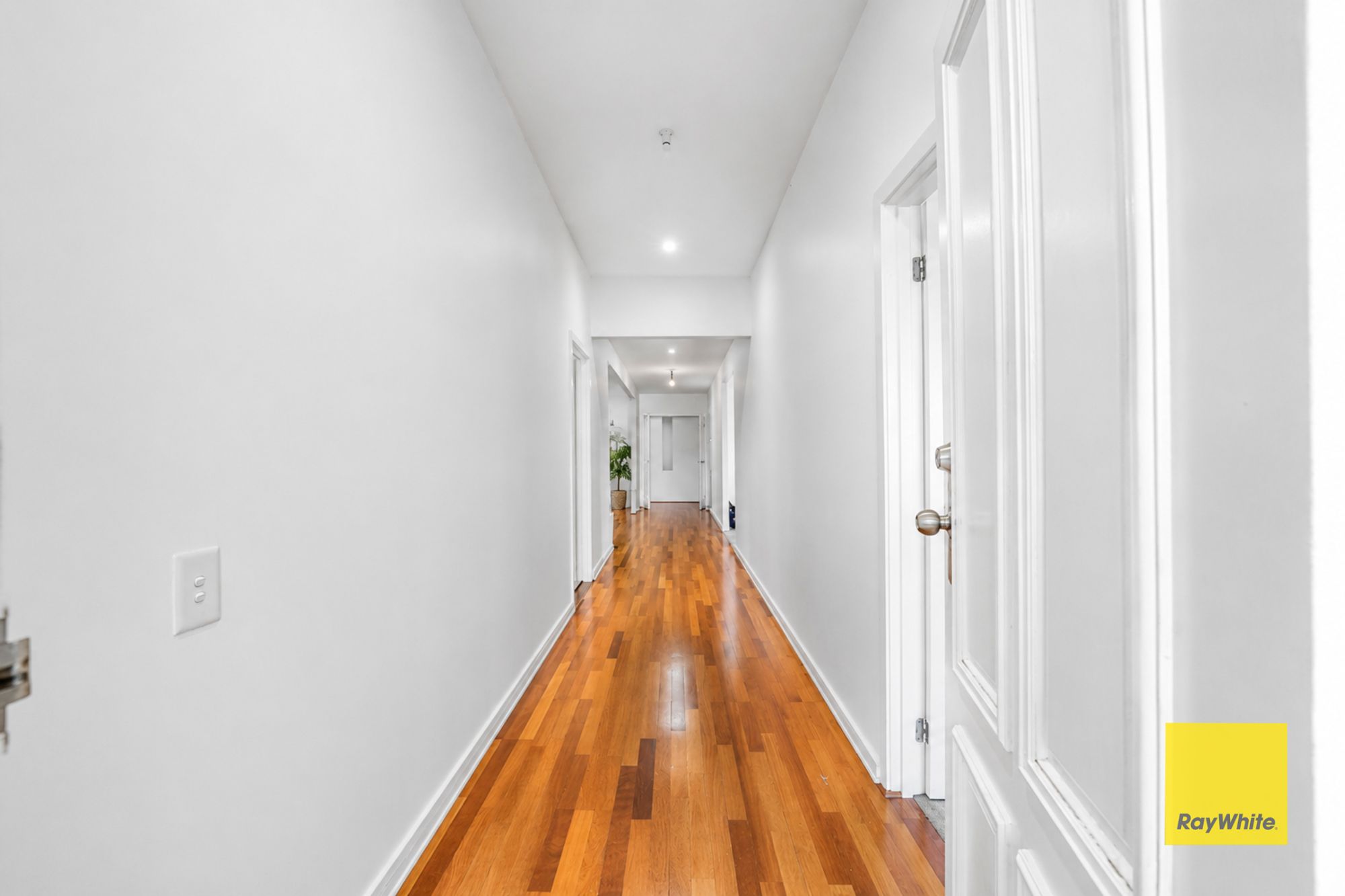 14 Blackbird Street — photo 3 of 22