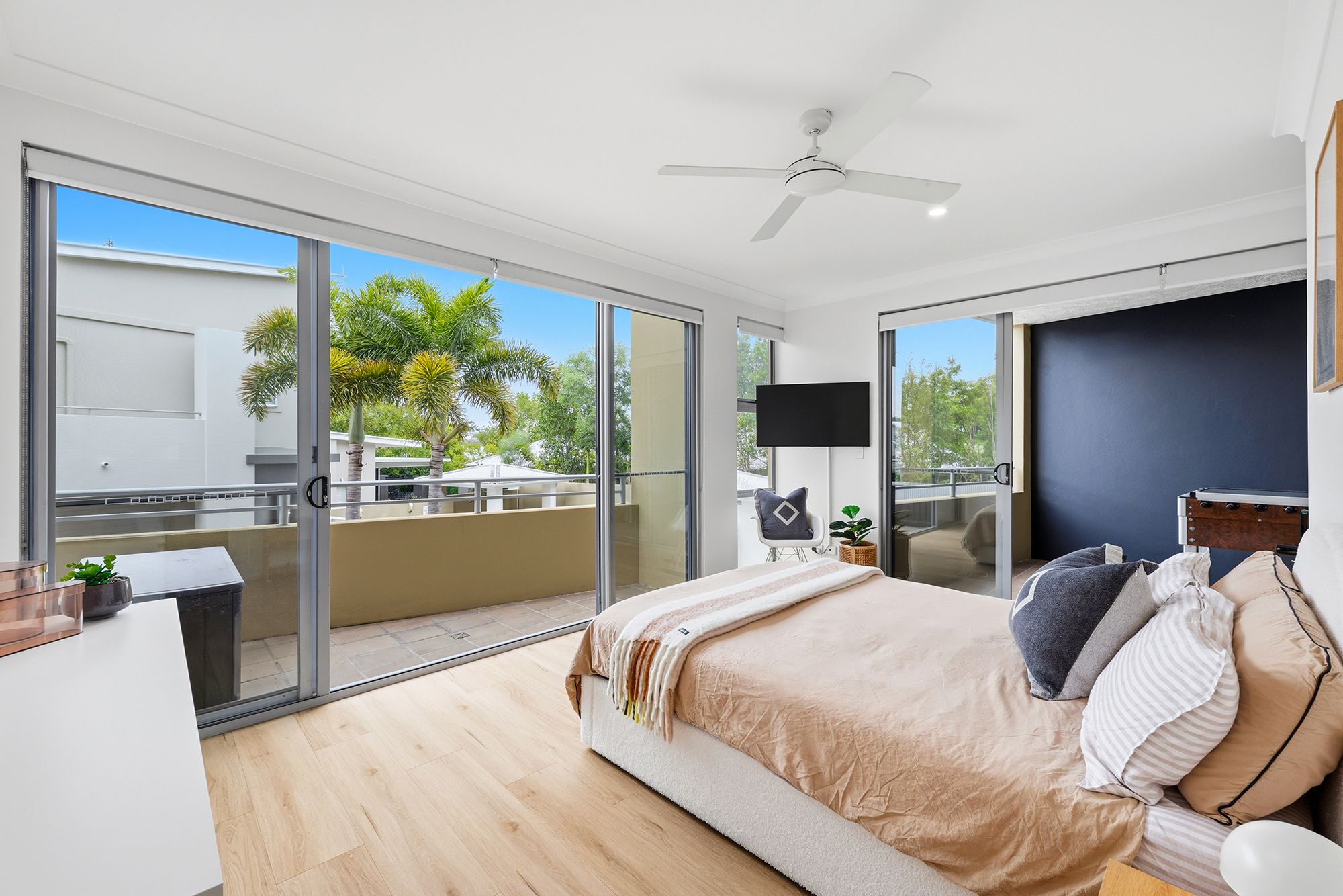 4/10 Valbonne Avenue — photo 14 of 26