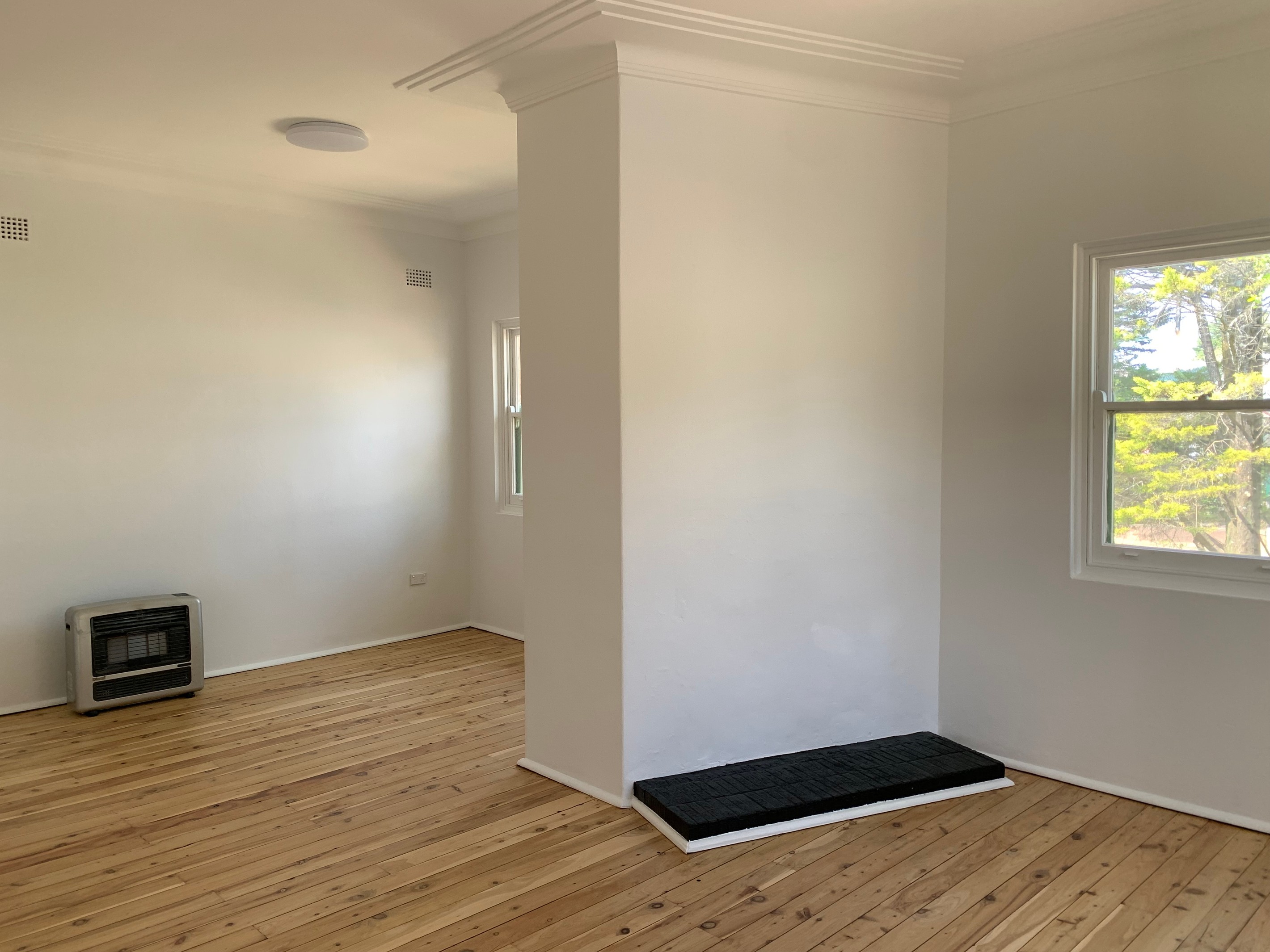 2/82 Govetts Leap Road, Blackheath, NSW 2785