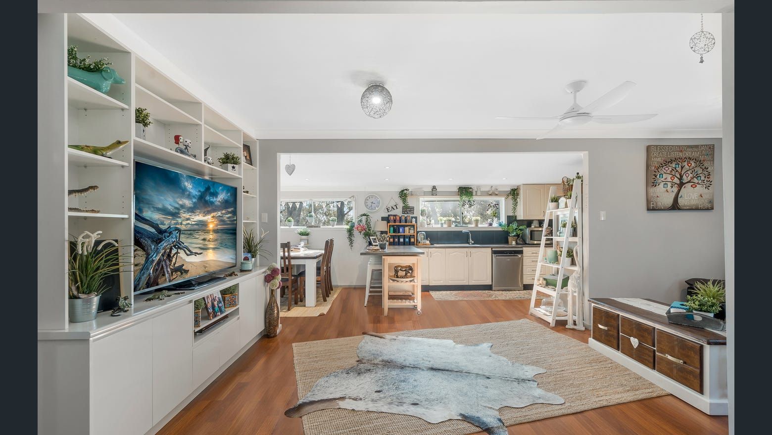 7 Uther Avenue, Bradbury, NSW 2560