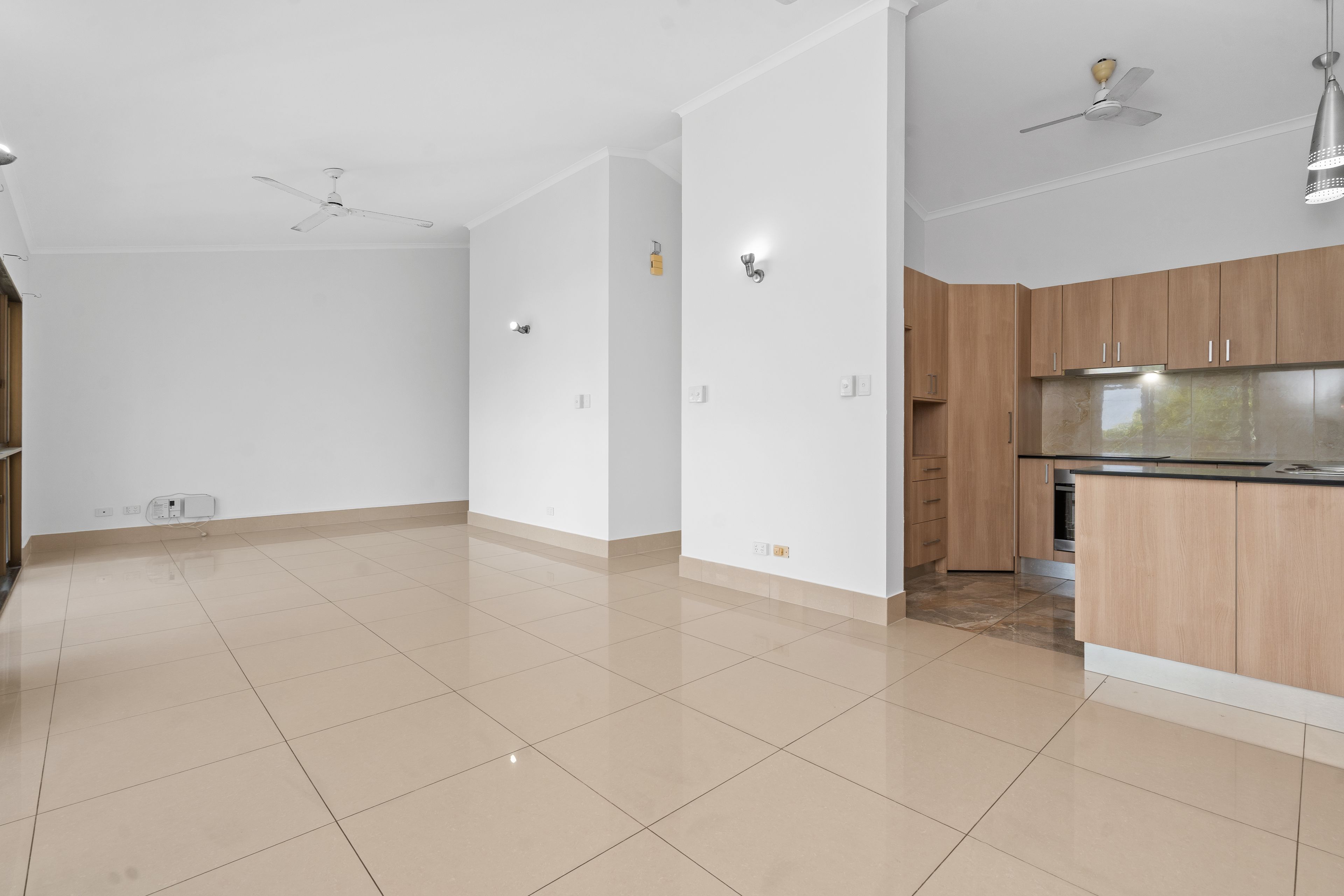 11/401 Trower Road — photo 4 of 14