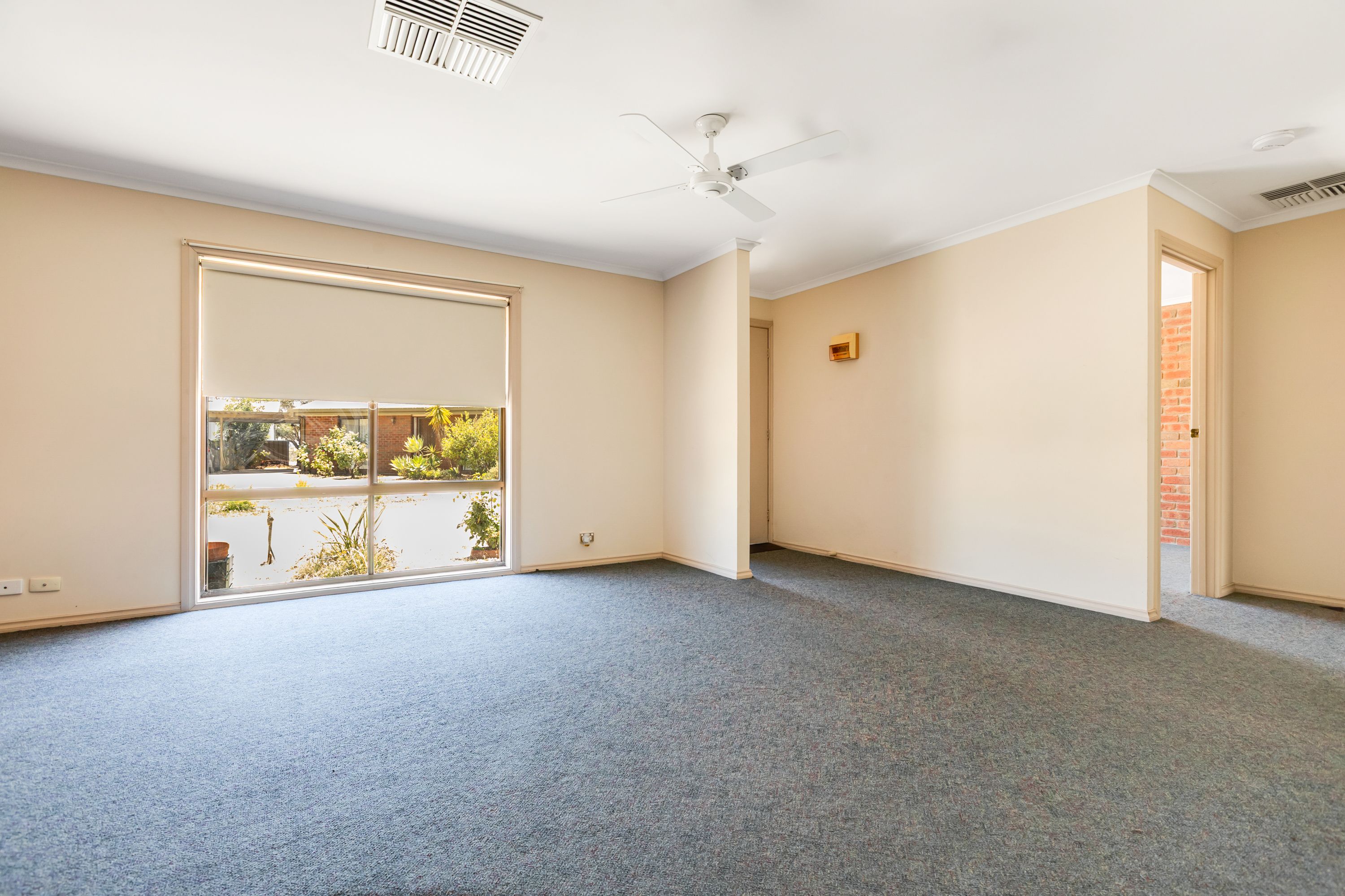 2/226-228 Adams Street — photo 4 of 15